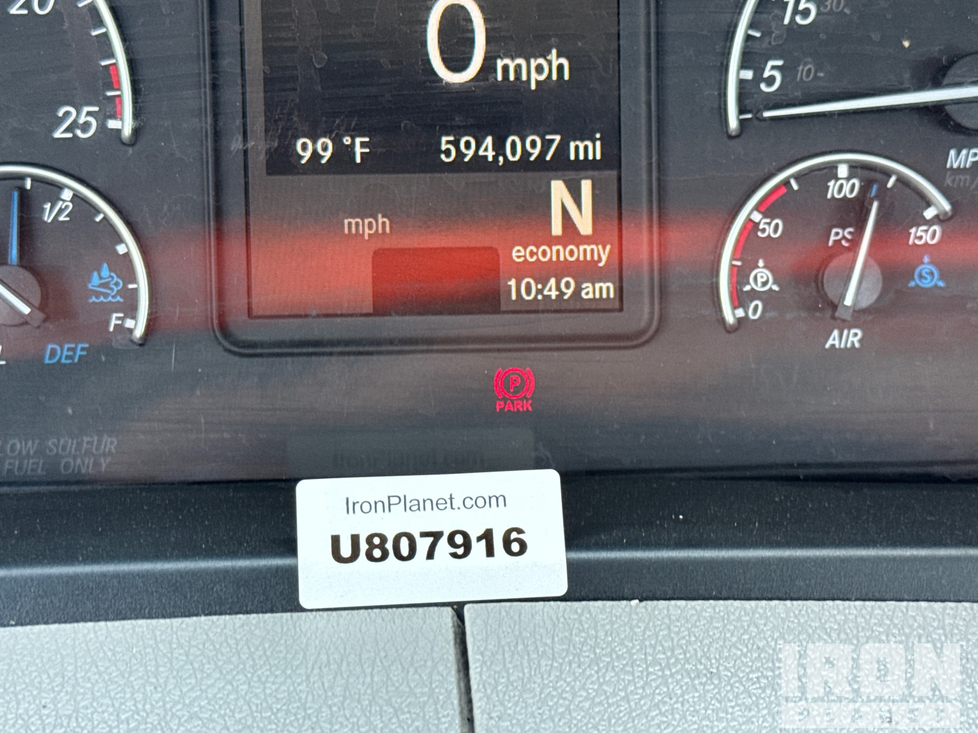 2020 Freightliner CASCADIA 126