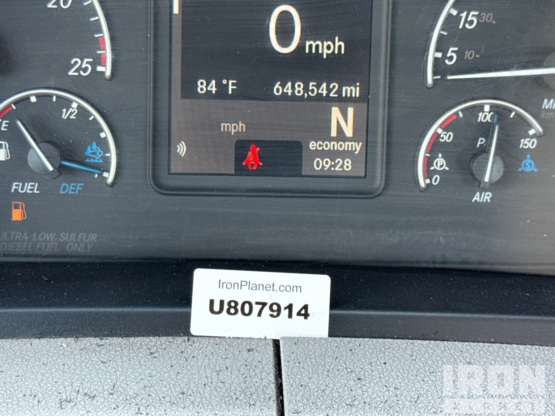 2021 Freightliner CASCADIA 126