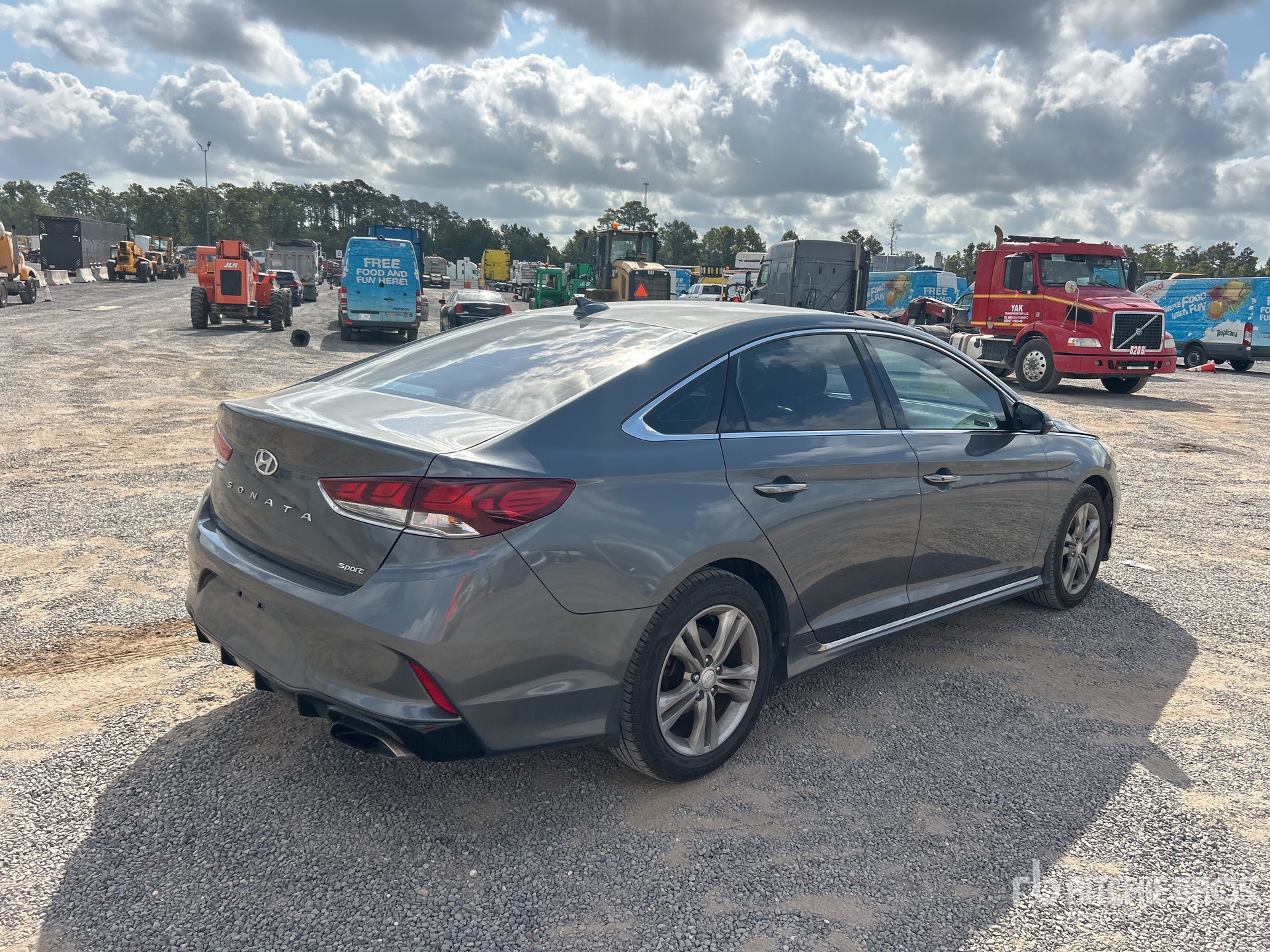 General Appearance with Picture, Right Rear Corner