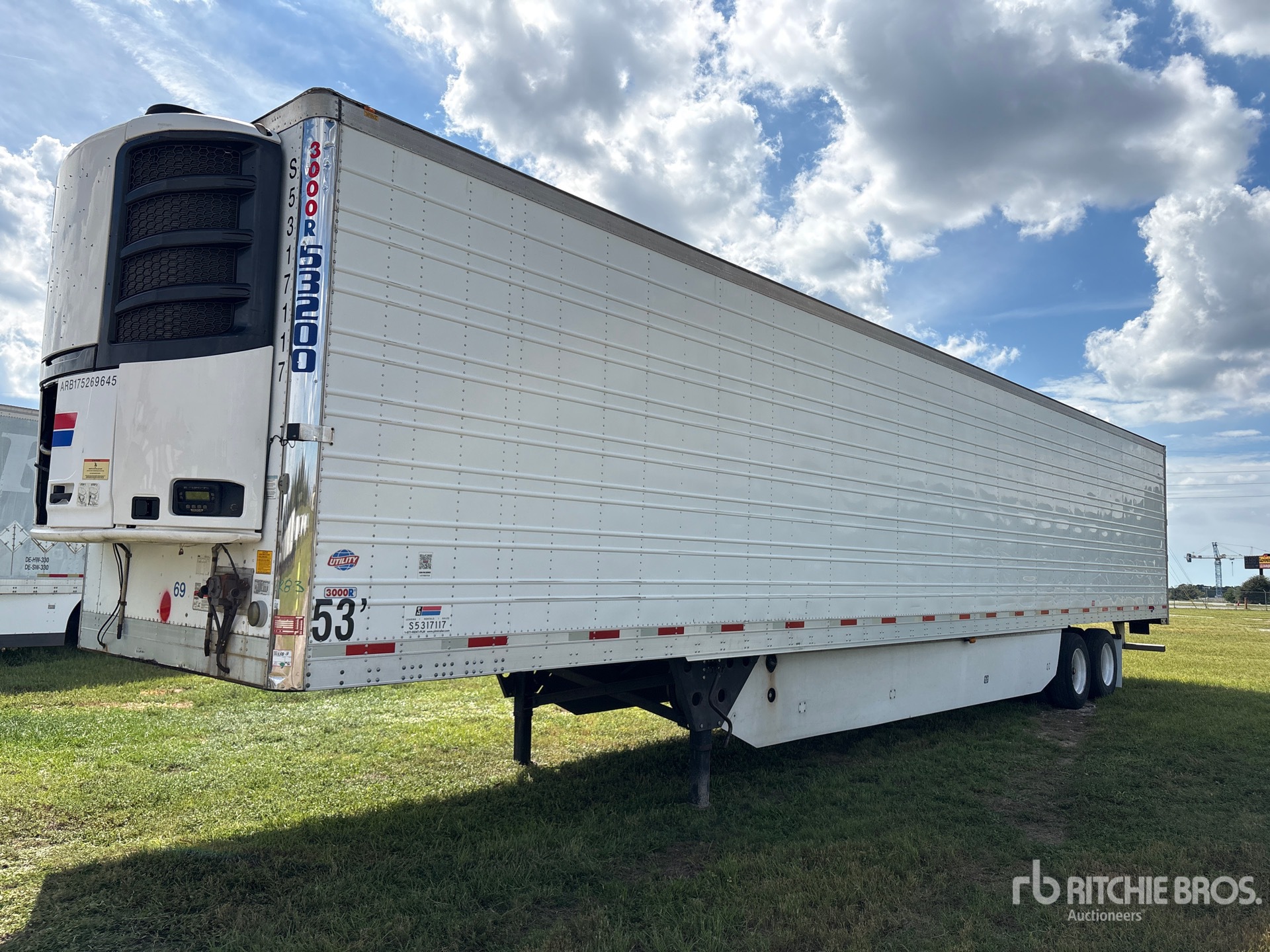 2017 Utility 53 ft x 102 in T/A 53 ft