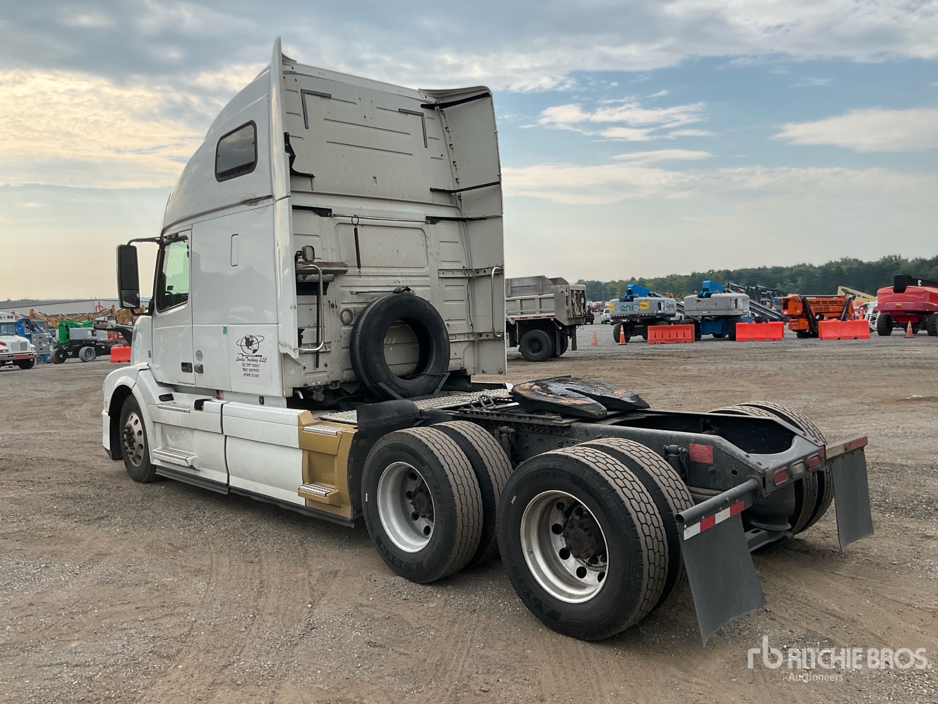 2018 Volvo VNL670