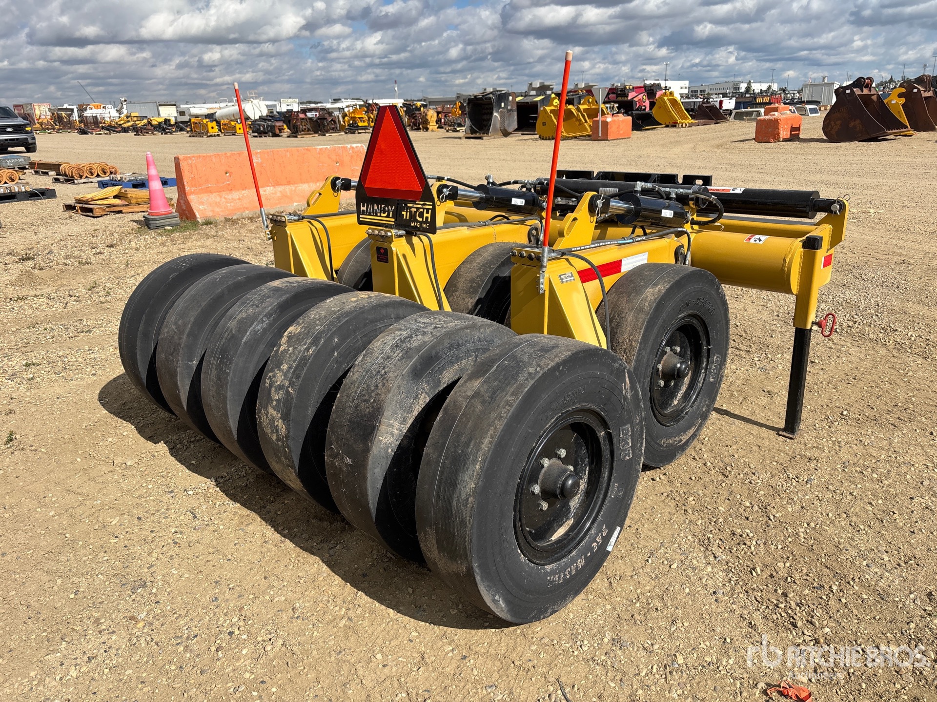 2023 Handy Hitch 84 IN MOTOR GRADER PACKER