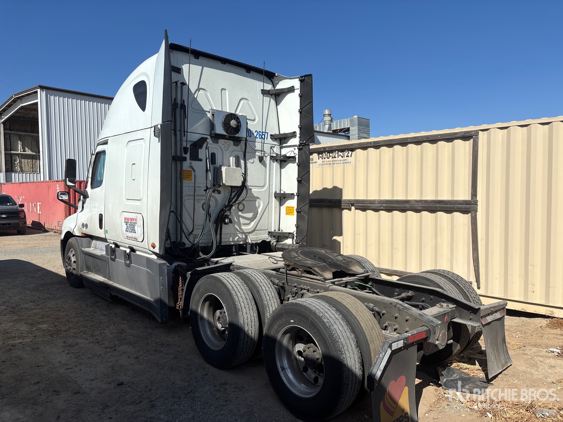 2020 Freightliner CASCADIA 126