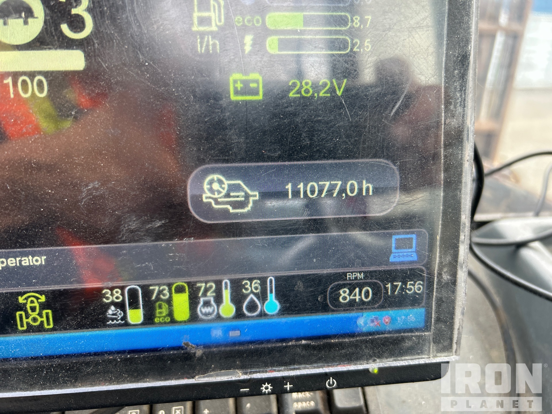 Komatsu C2000
