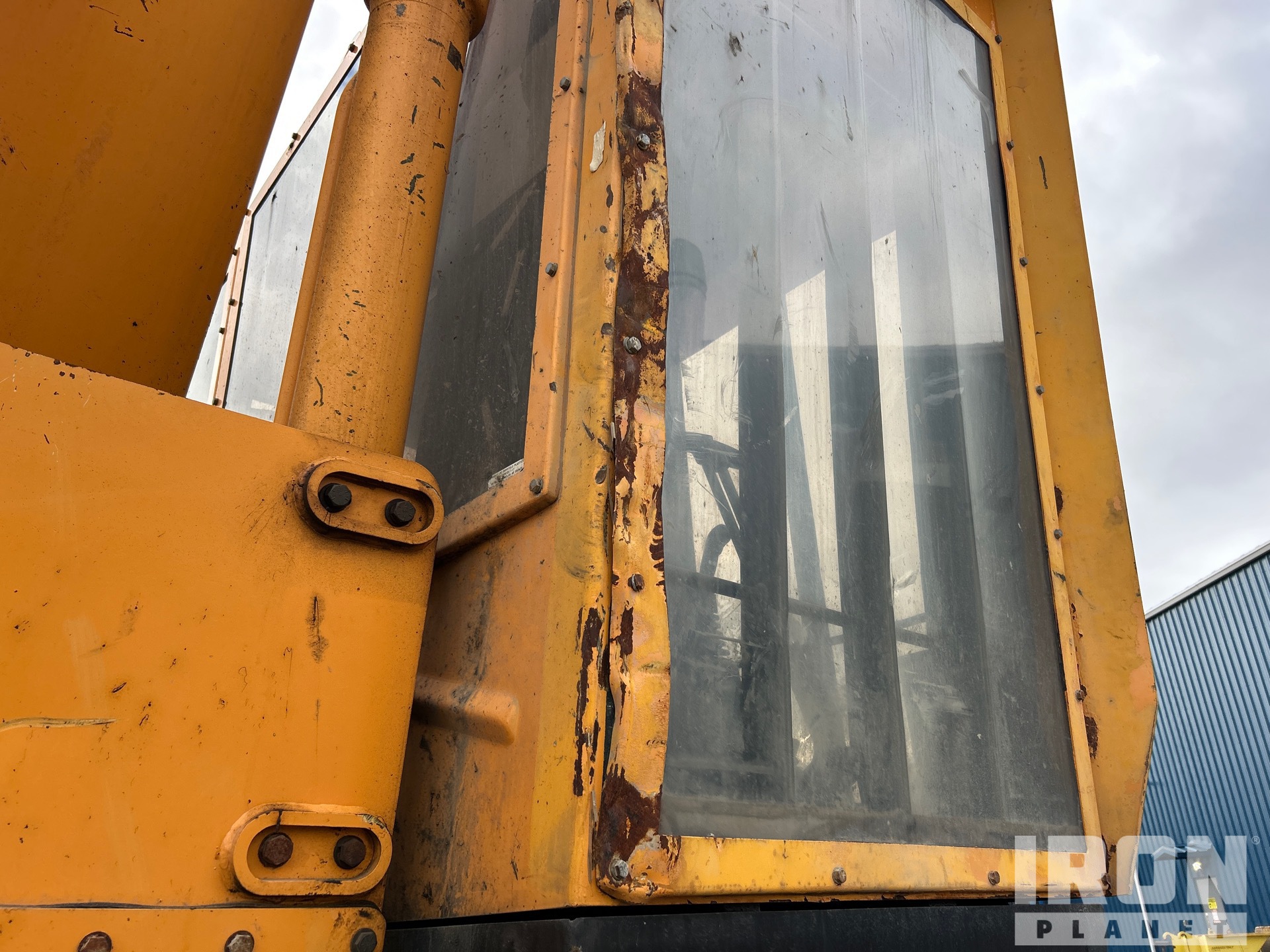 2013 Hyundai R210LC-9