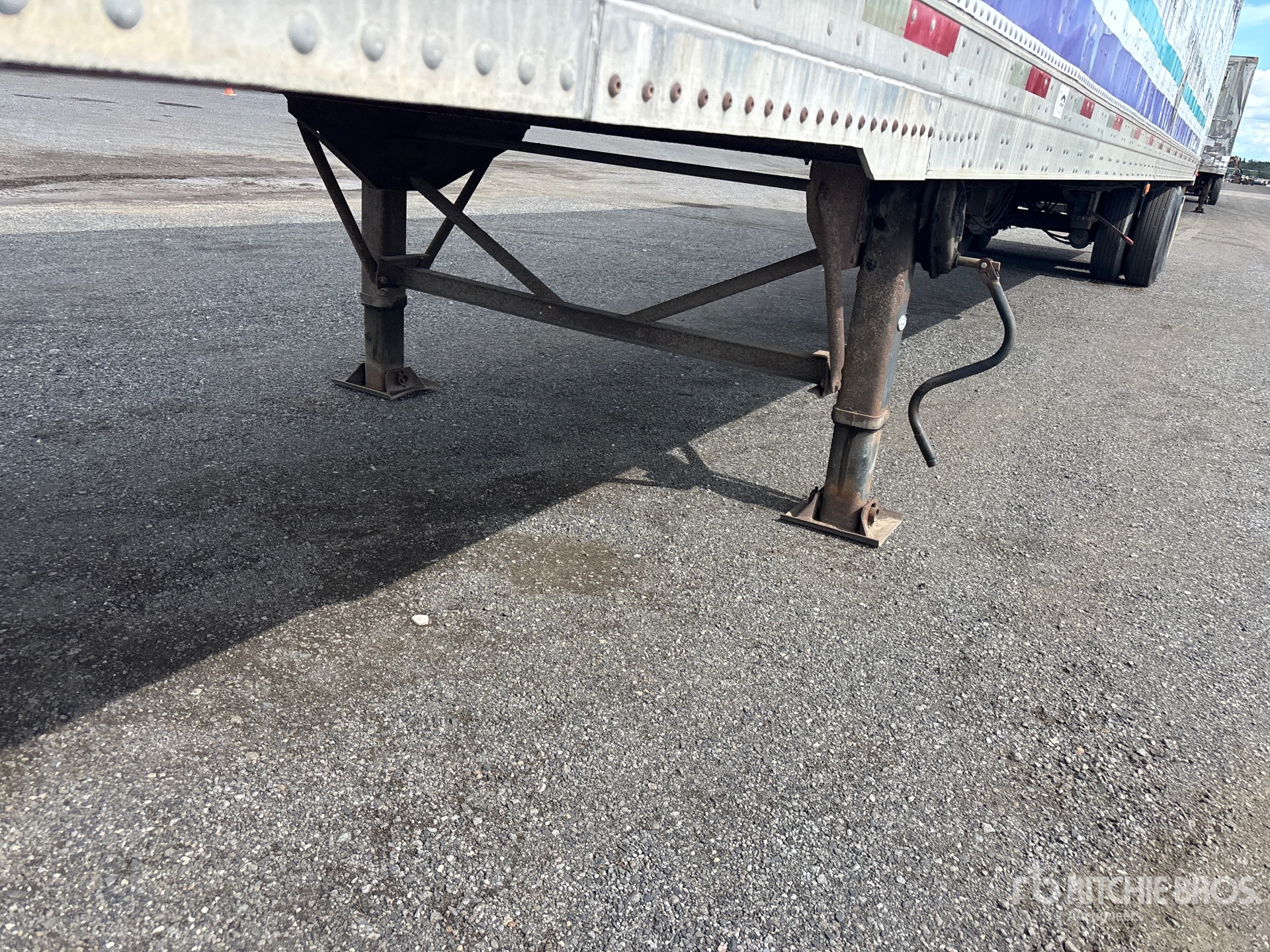 2001 Trailmobile 53 FT X 102 IN T/A