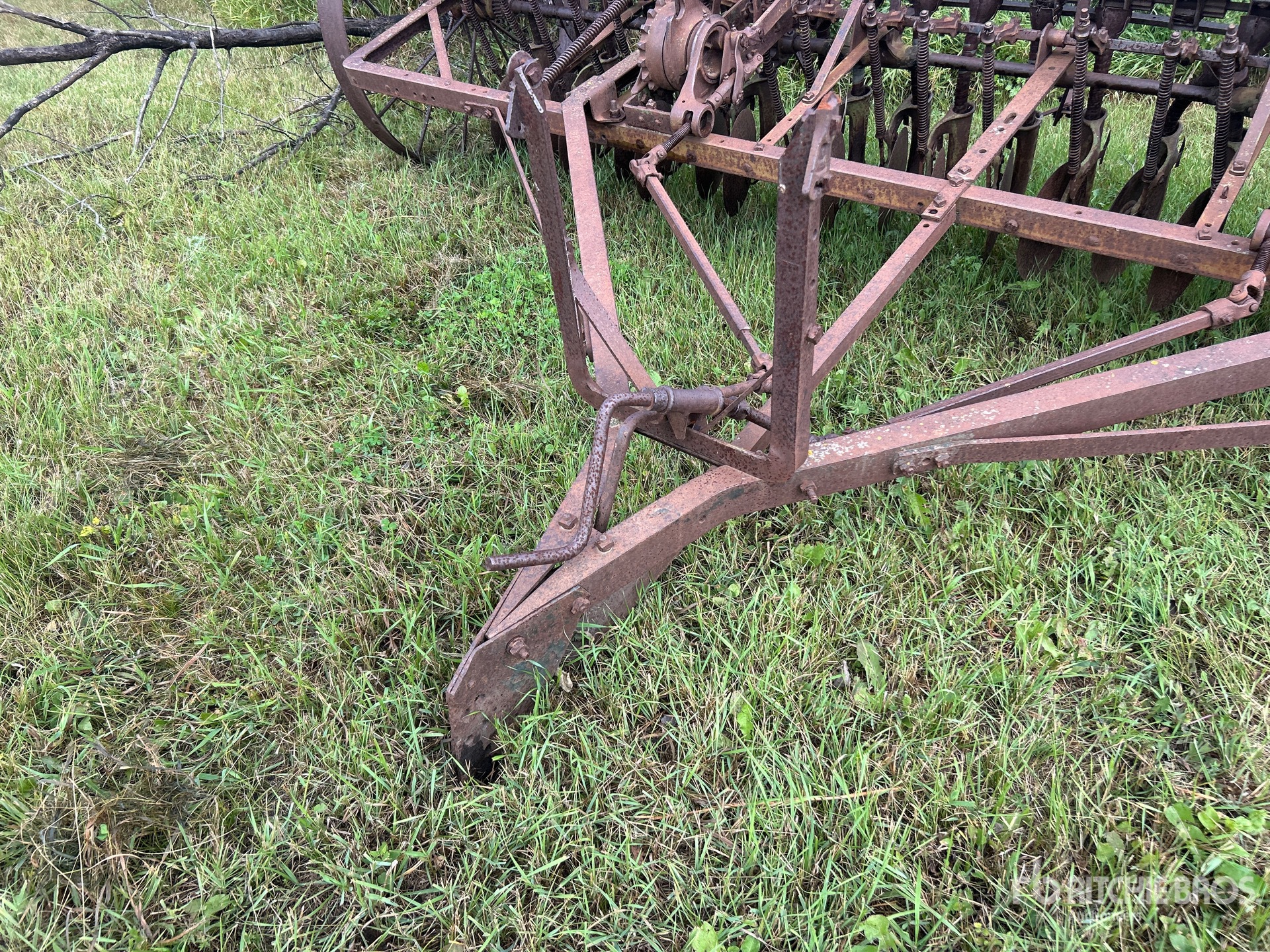 John Deere 12 FT ANTIQUE