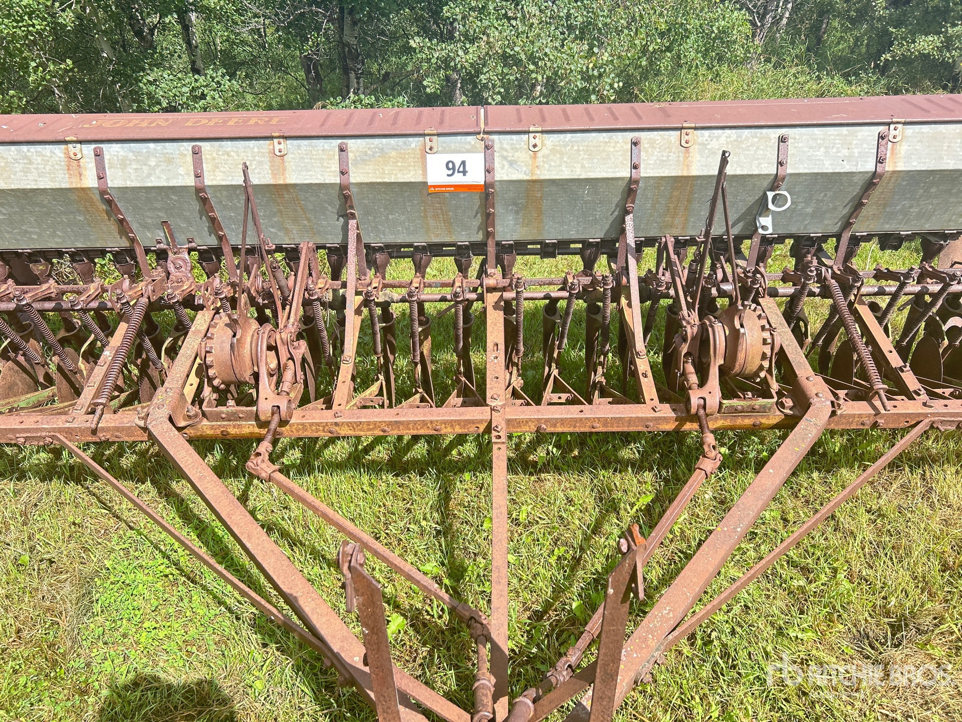 John Deere 12 FT ANTIQUE