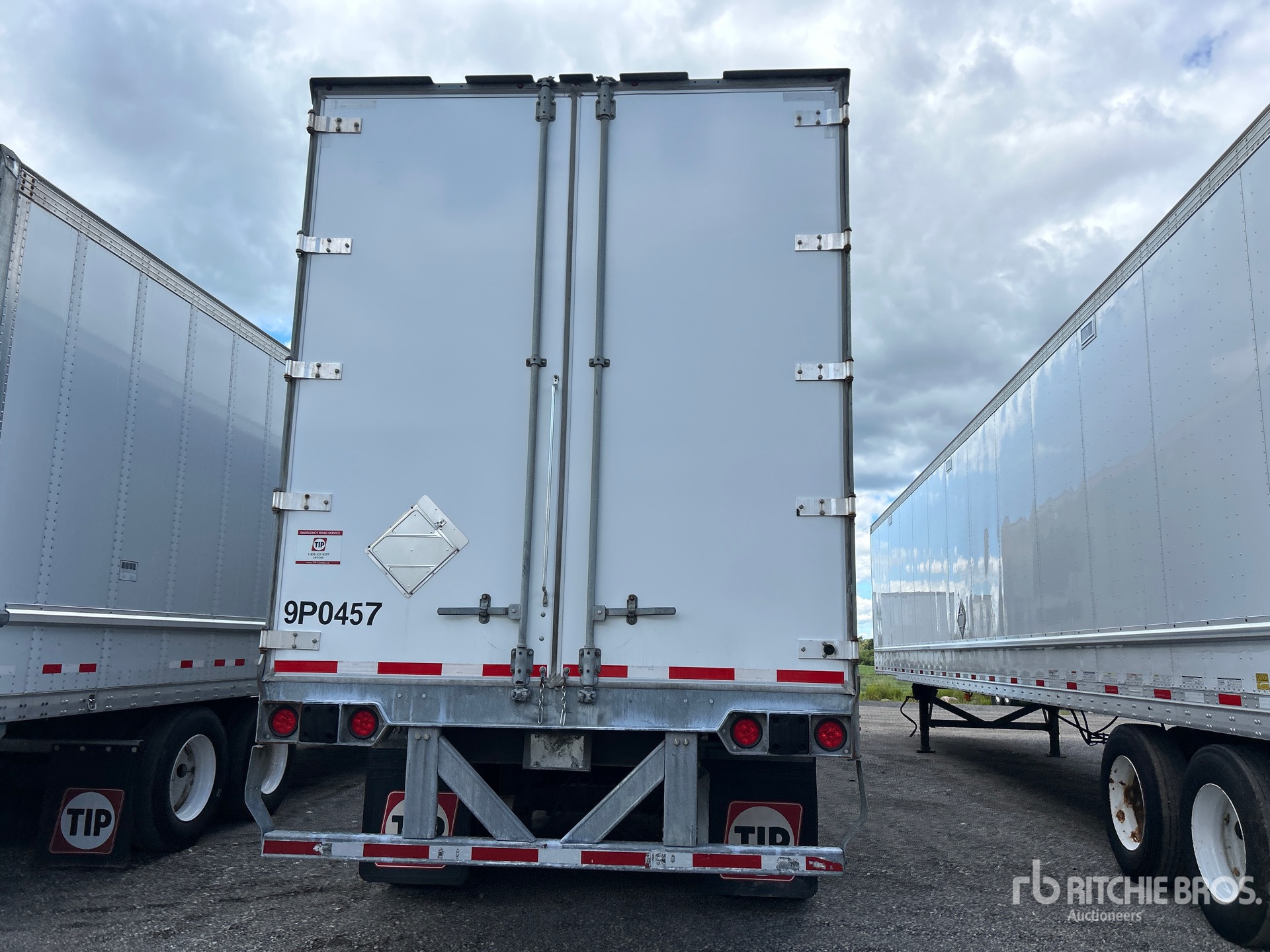 2013 Vanguard 53 FT X 102 IN T/A