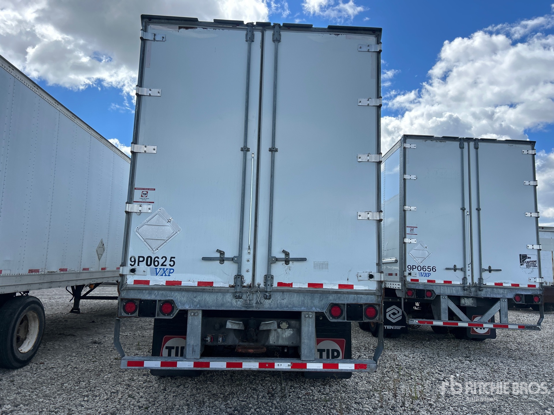 2014 Vanguard 53 FT X 102 IN T/A