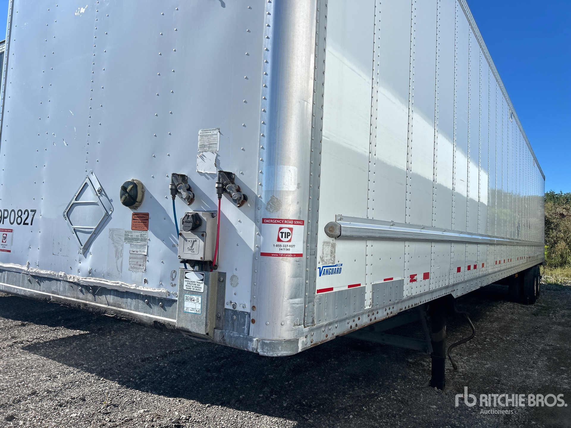 2015 Vanguard 53 FT X 102 IN T/A