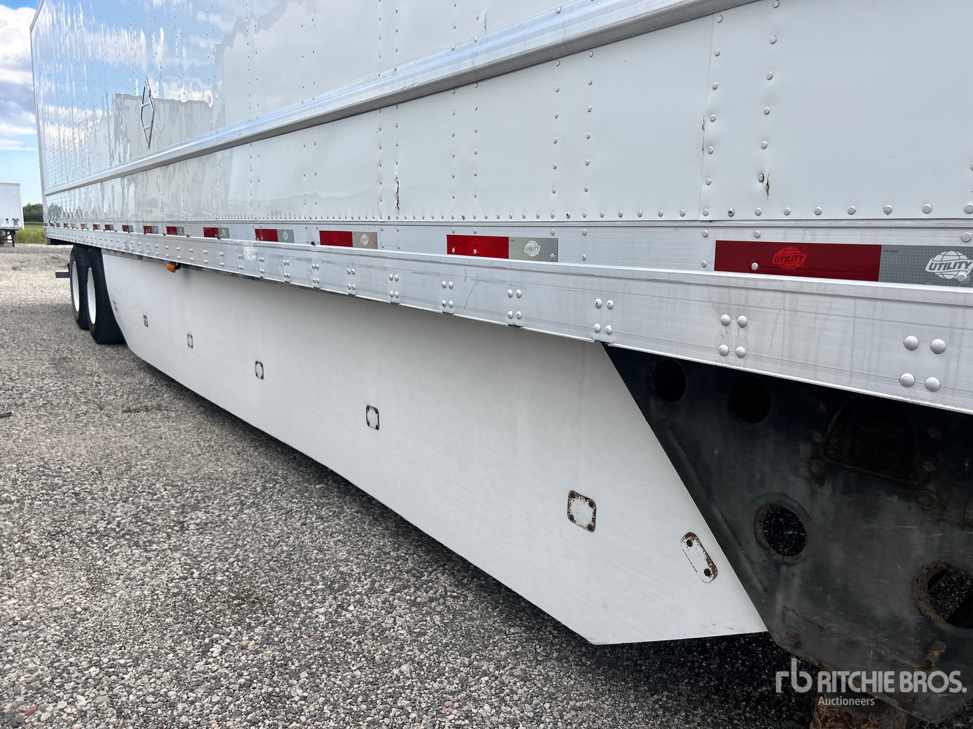 2014 Utility 53 ft x 102 in T/A