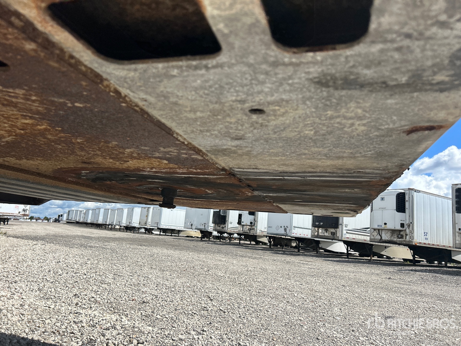 2013 Vanguard 53 FT X 102 IN T/A