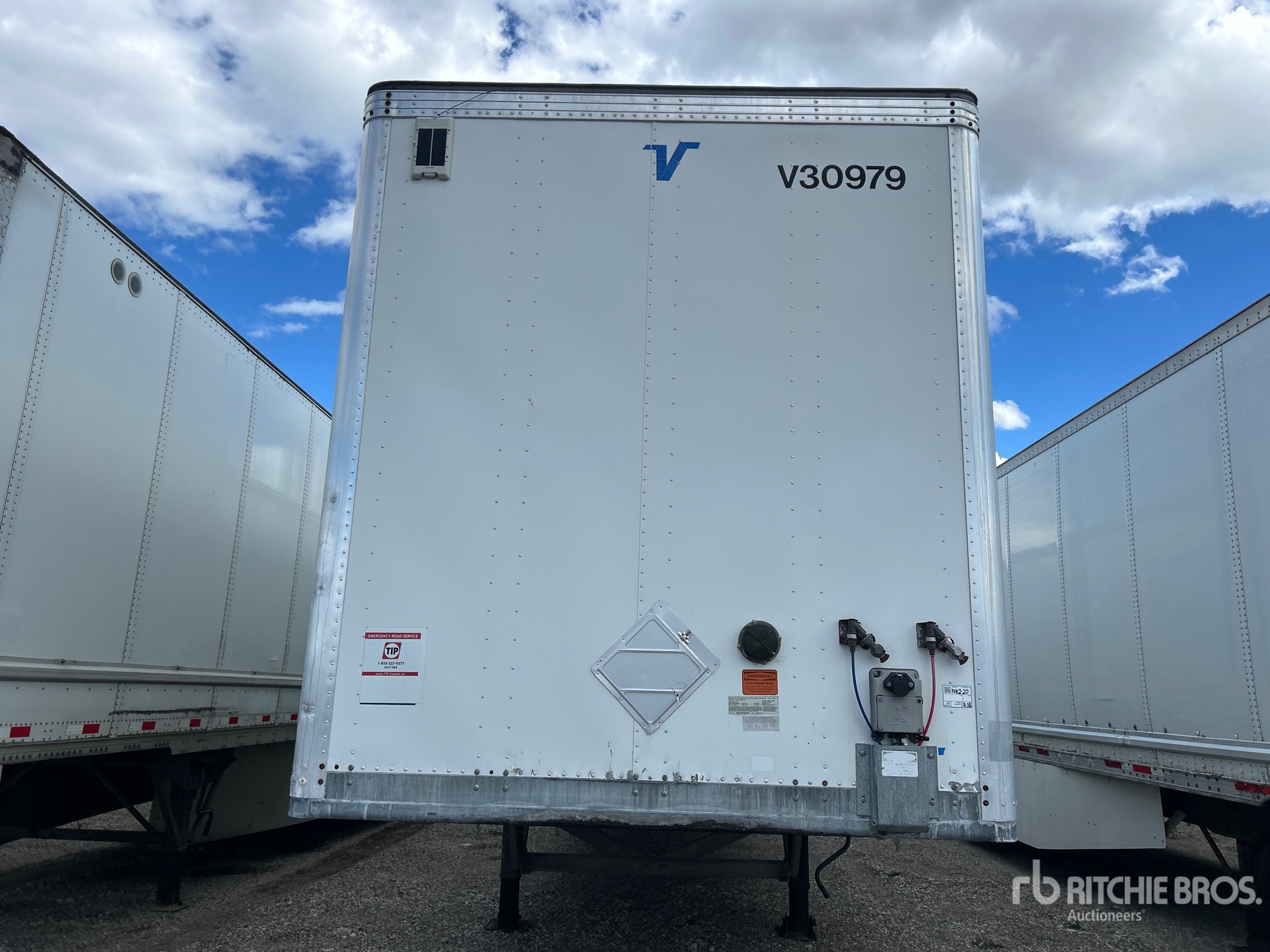 2015 Vanguard 53 FT X 102 IN T/A