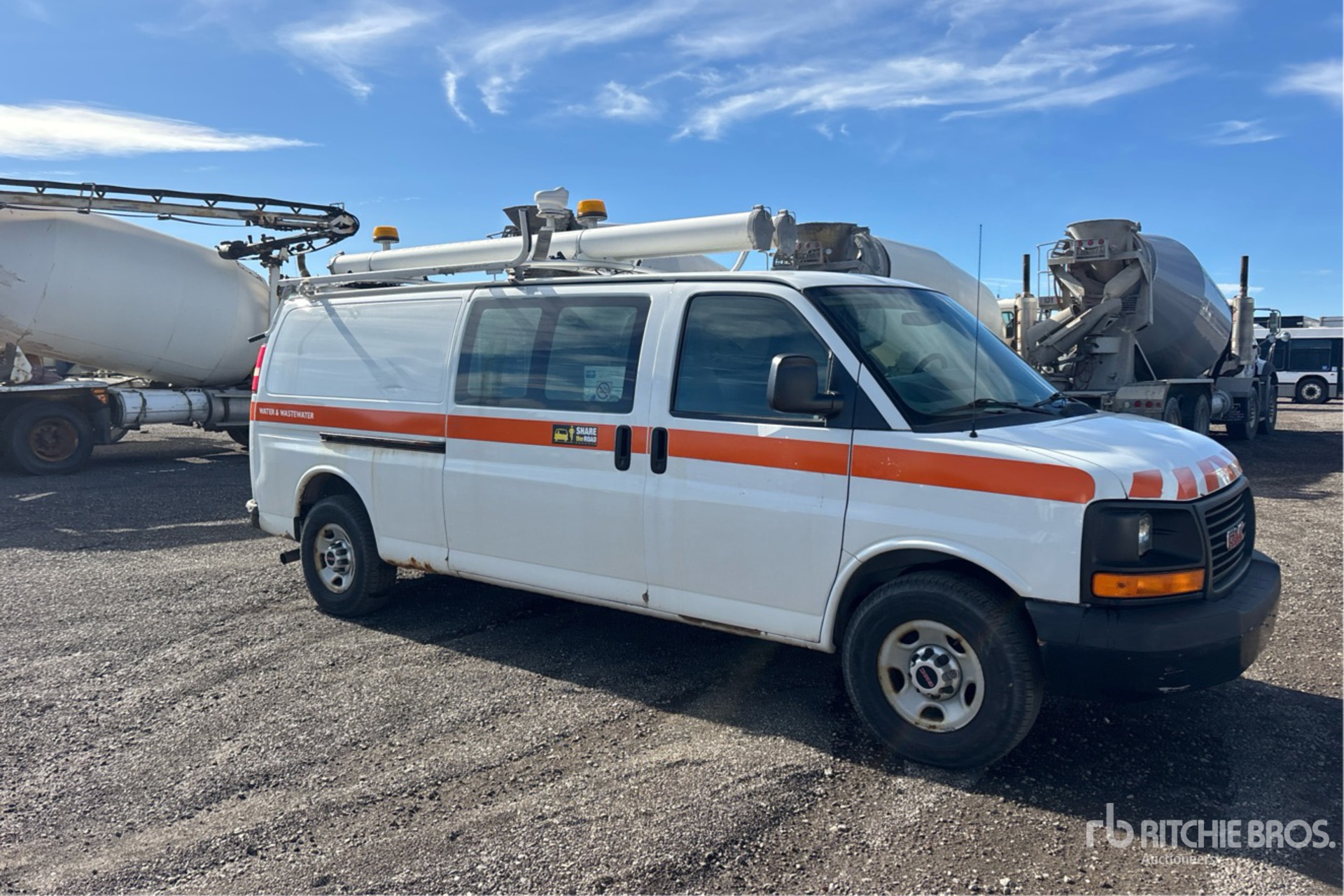 2015 GMC SAVANA 2500