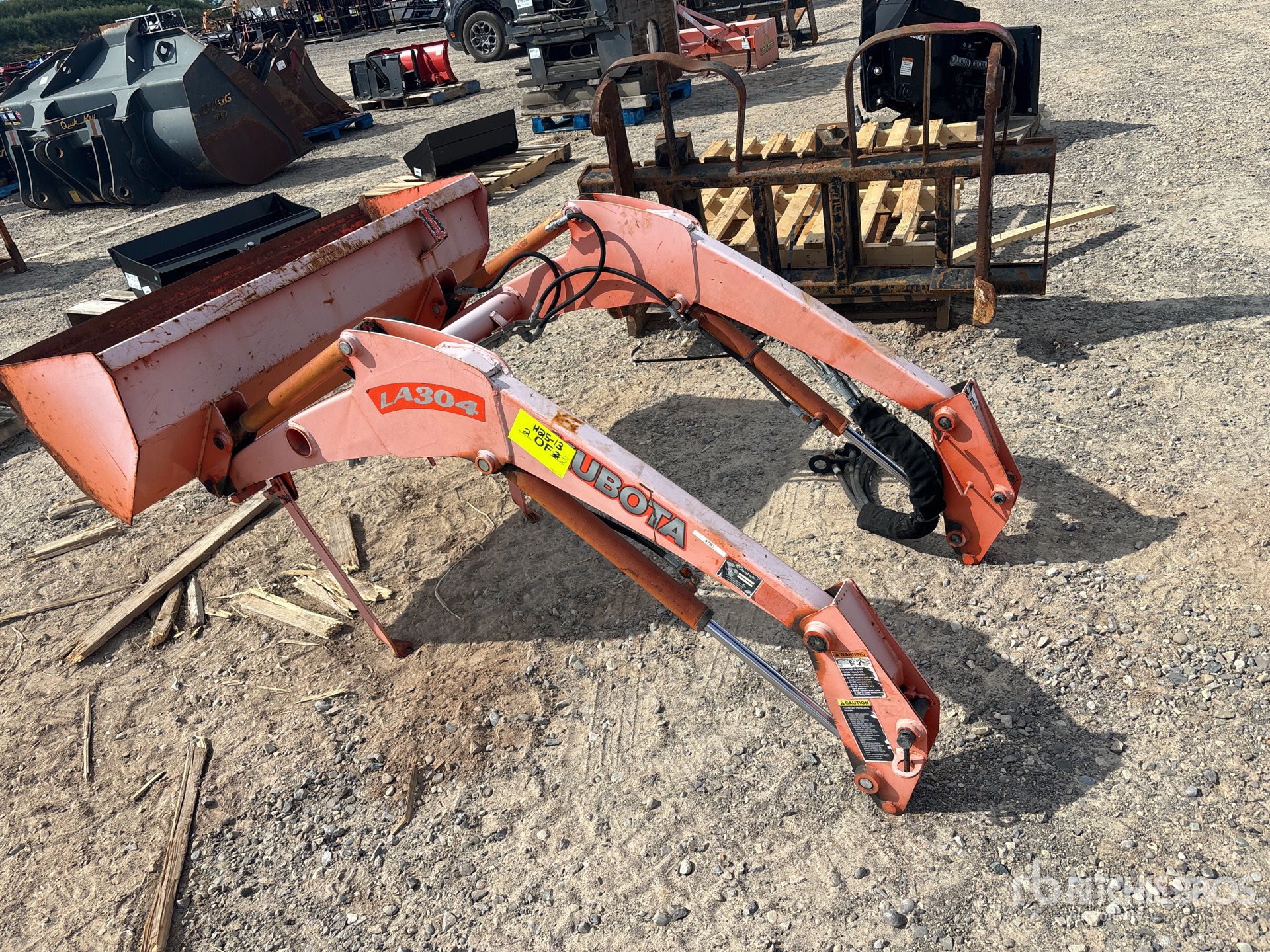 Kubota B2320HSD