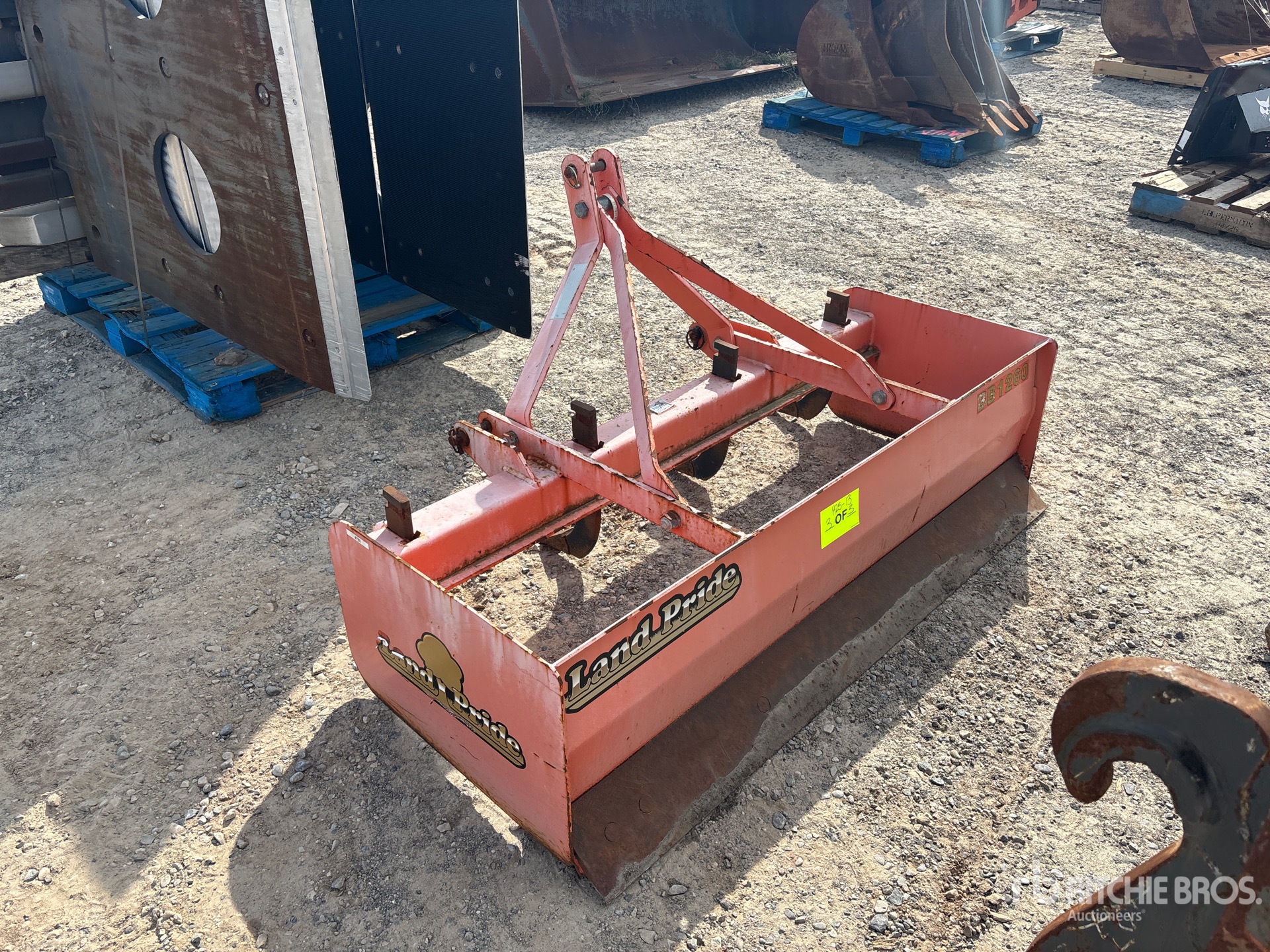 Kubota B2320HSD