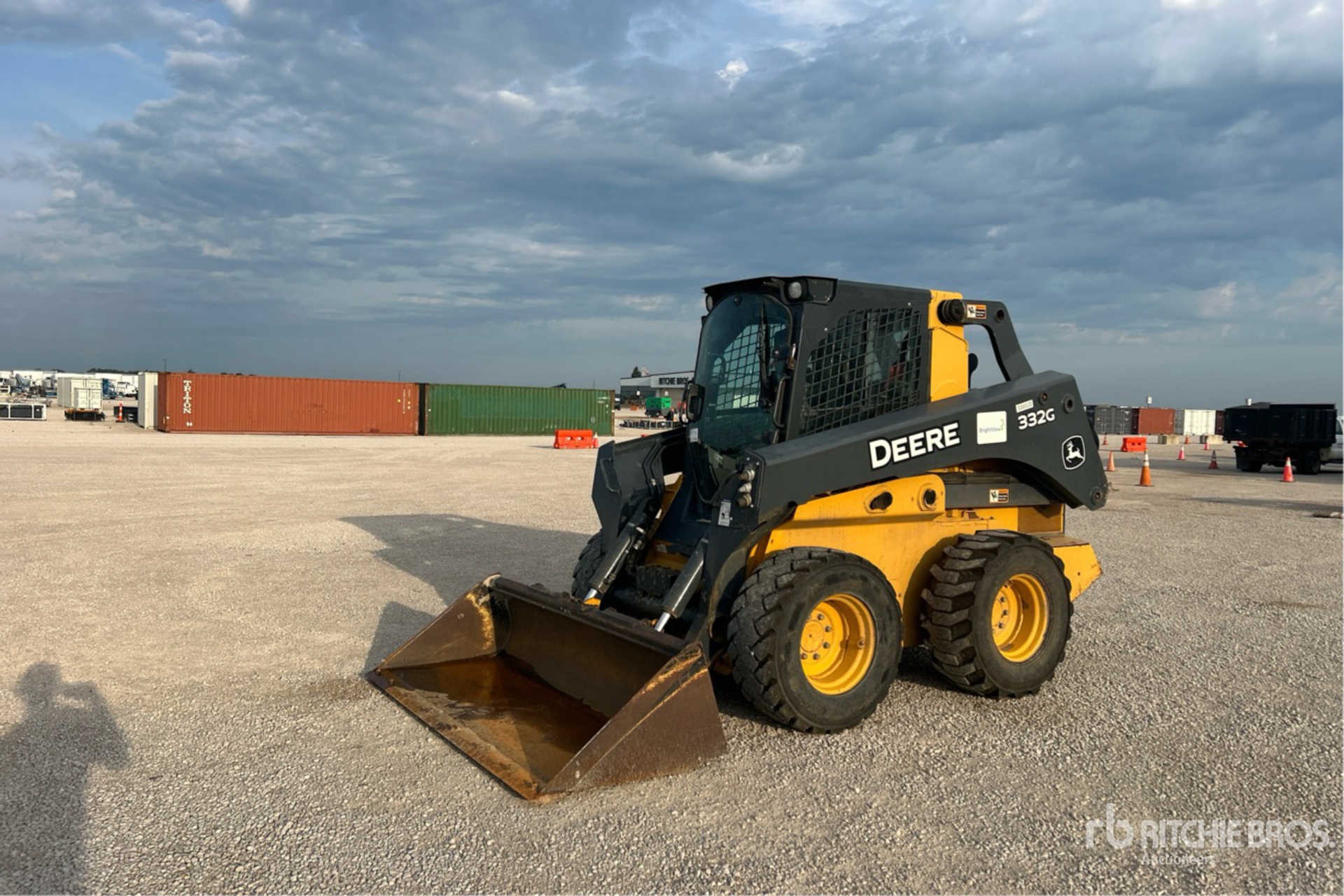 Photo of 2019 John Deere 332G