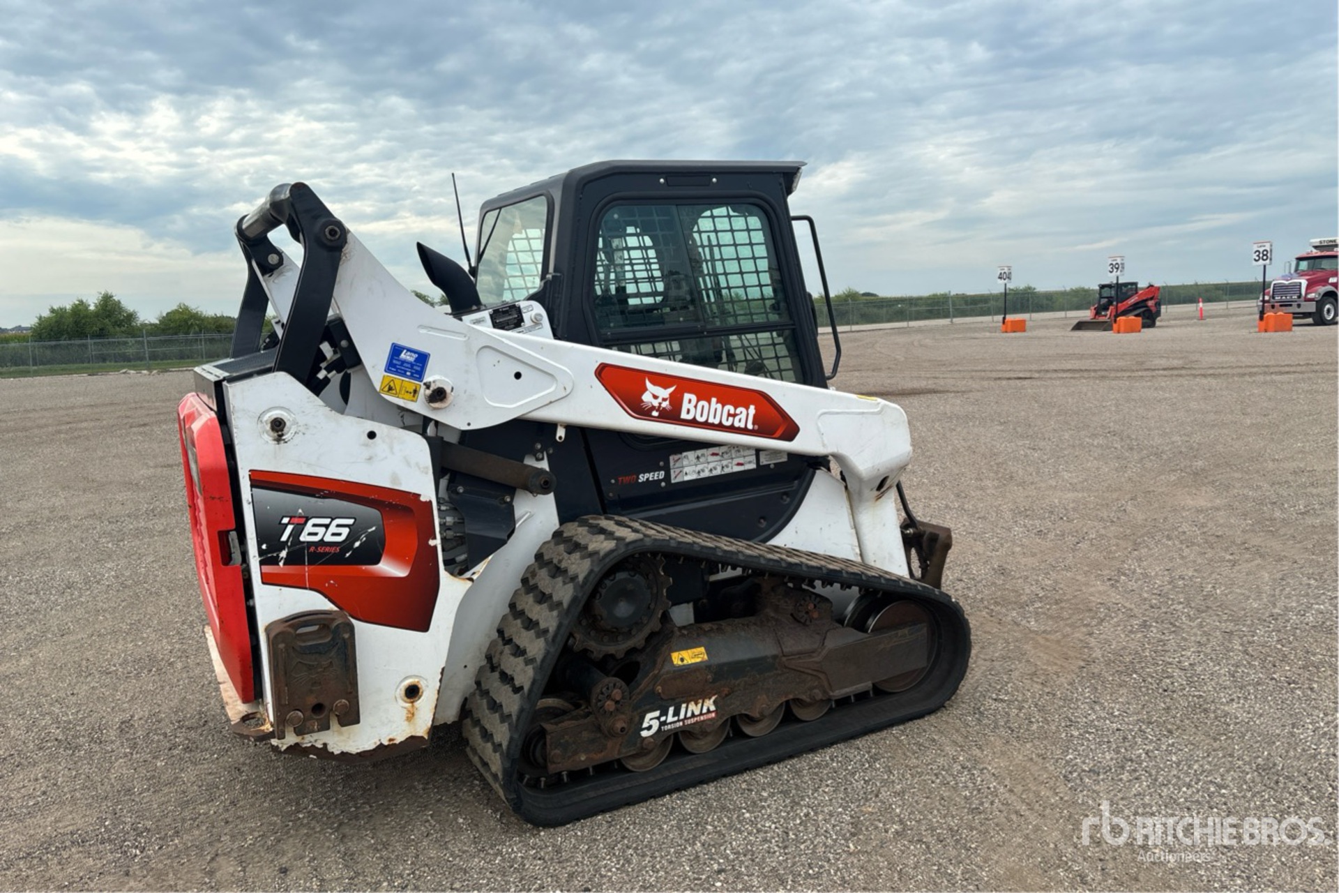 2020 Bobcat T66
