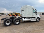 General Appearance with Image, coin arrière droit
