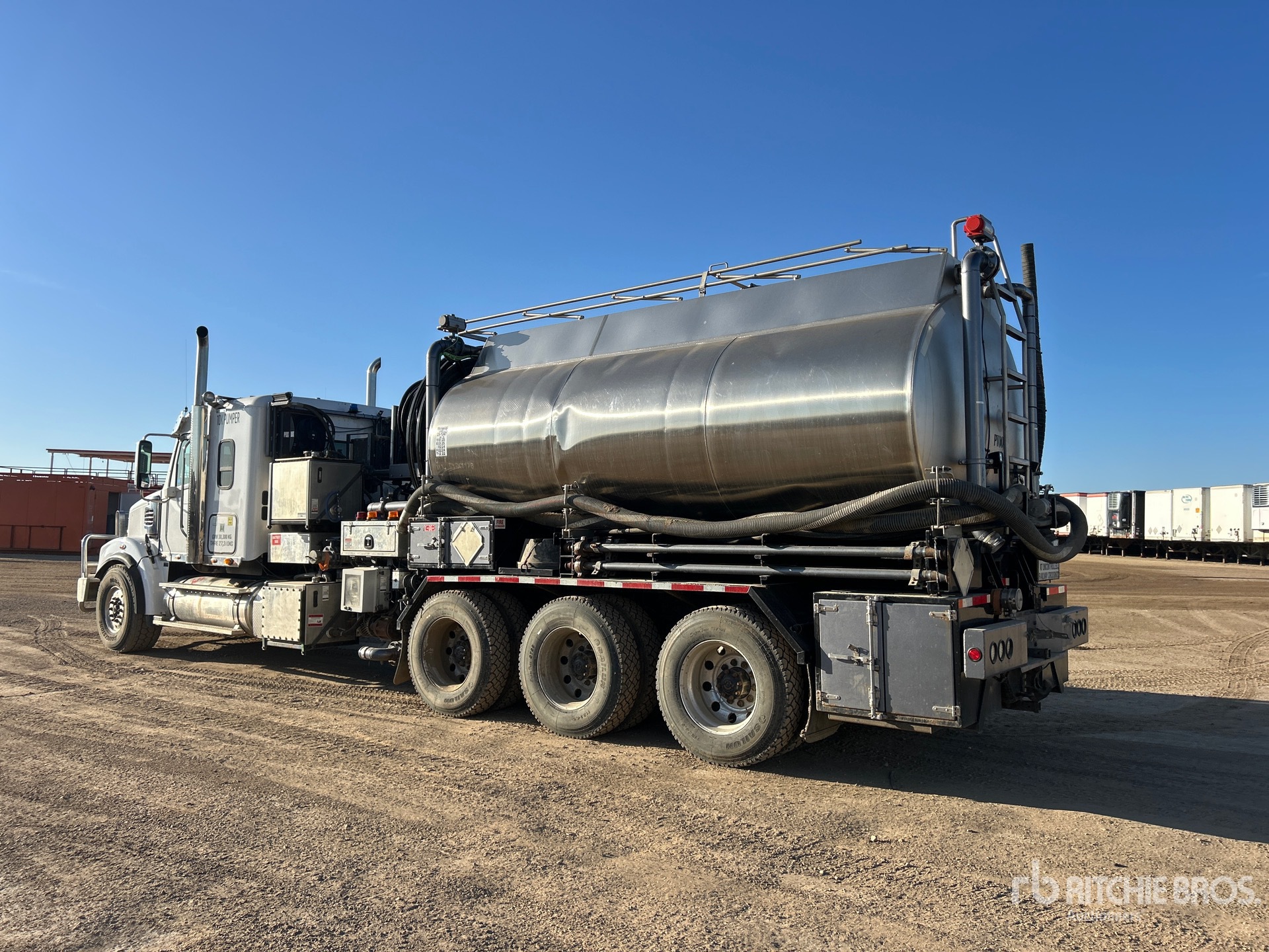 2013 Freightliner Coronado 122