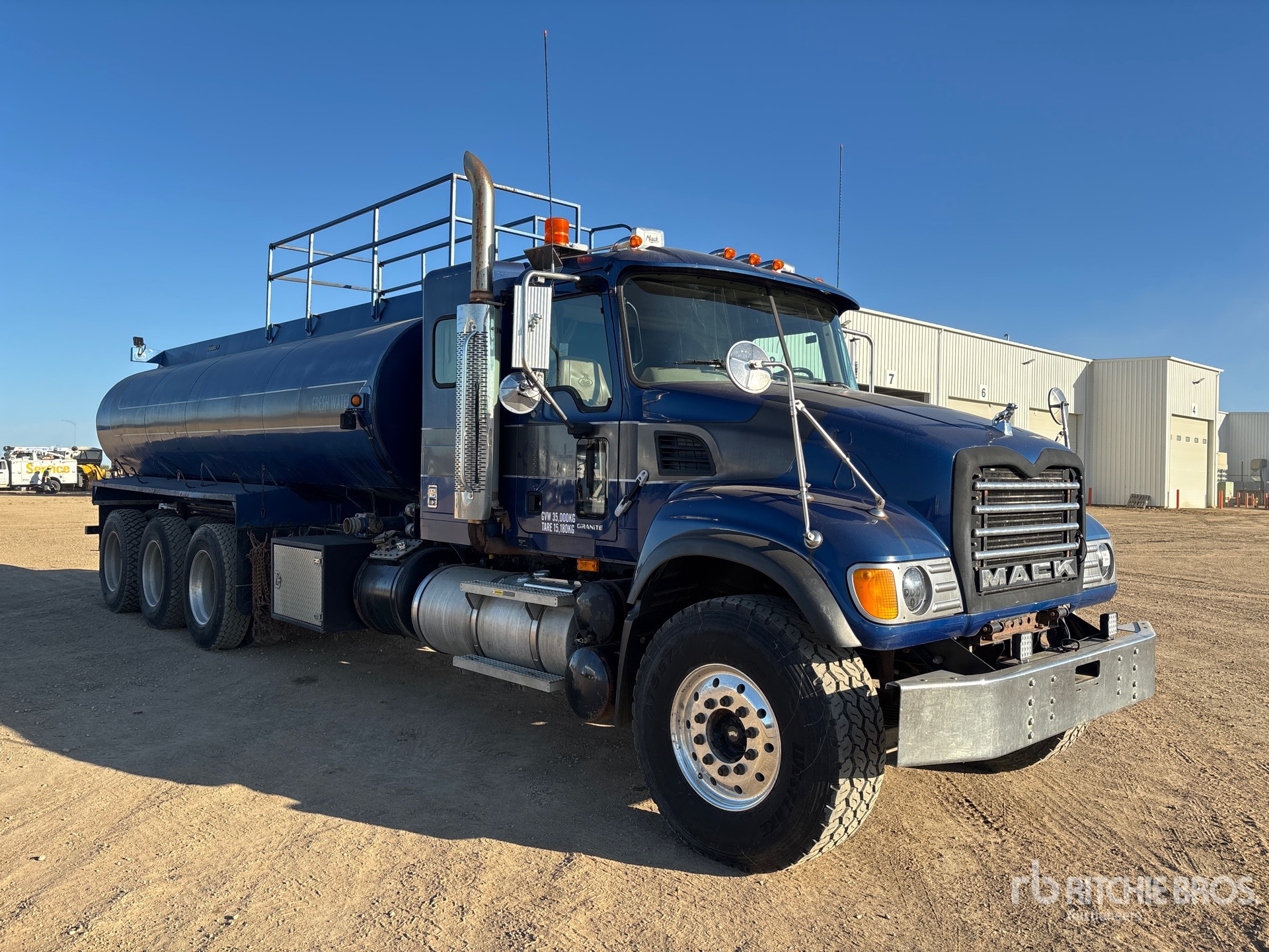 2007 Mack CV713