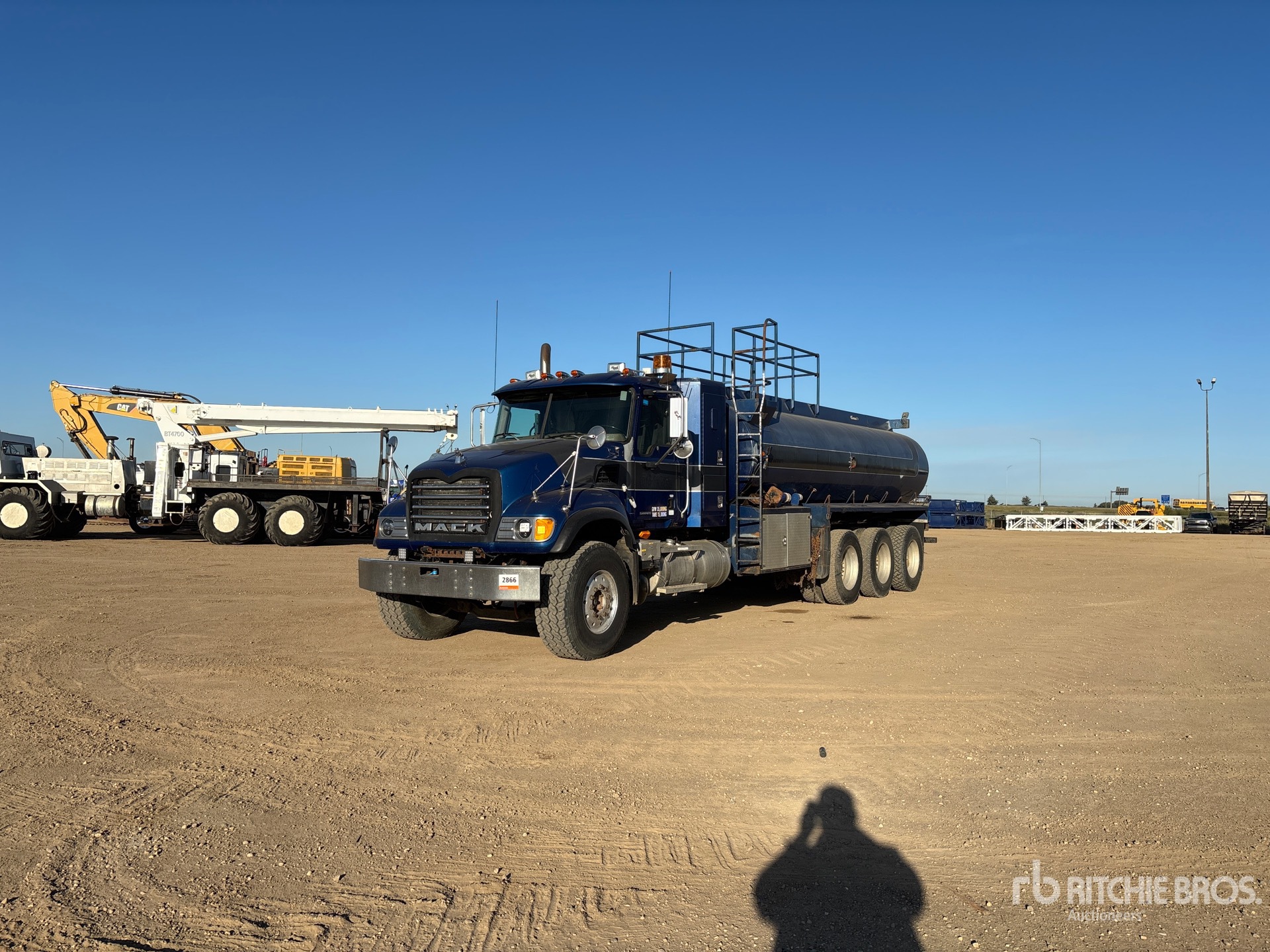 2007 Mack CV713