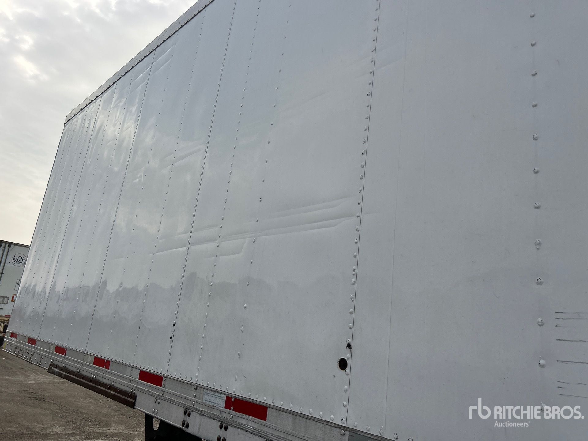 2014 Utility 53 FT T/A