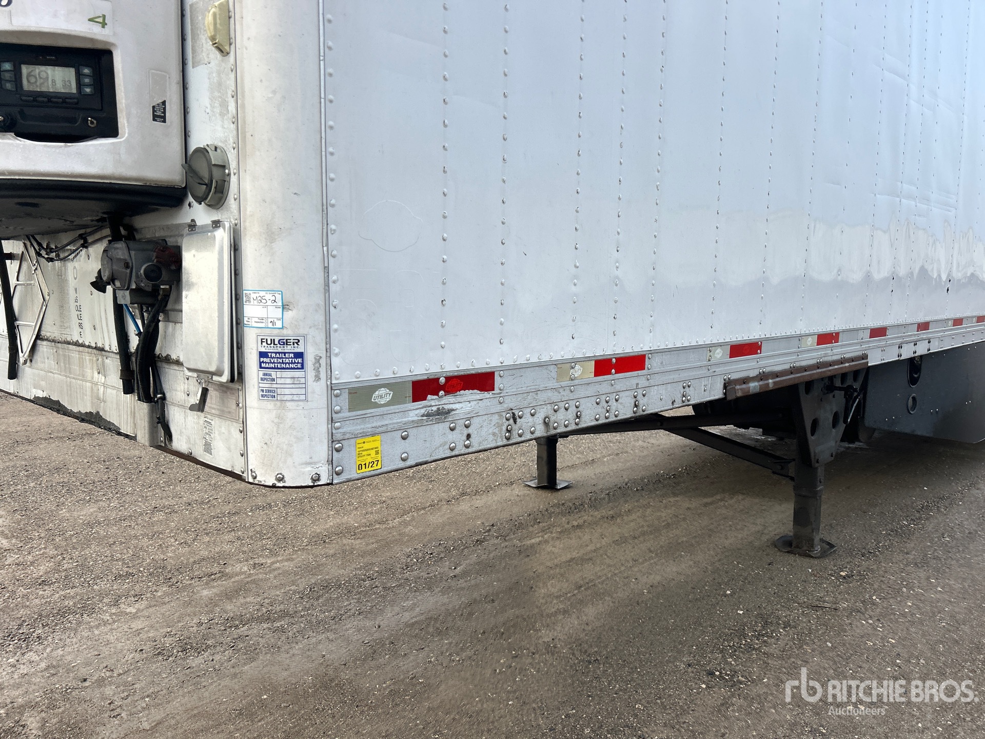2014 Utility 53 FT T/A