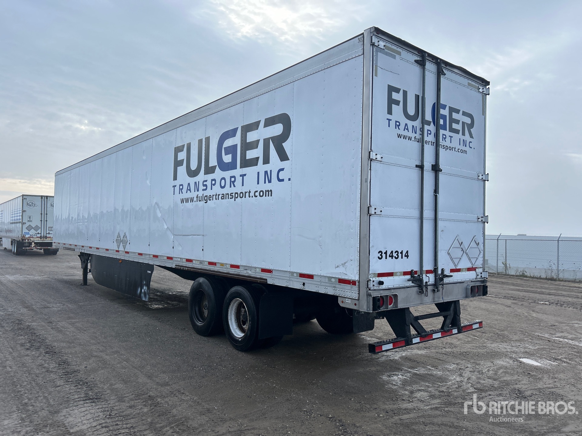 2014 Utility 53 FT T/A