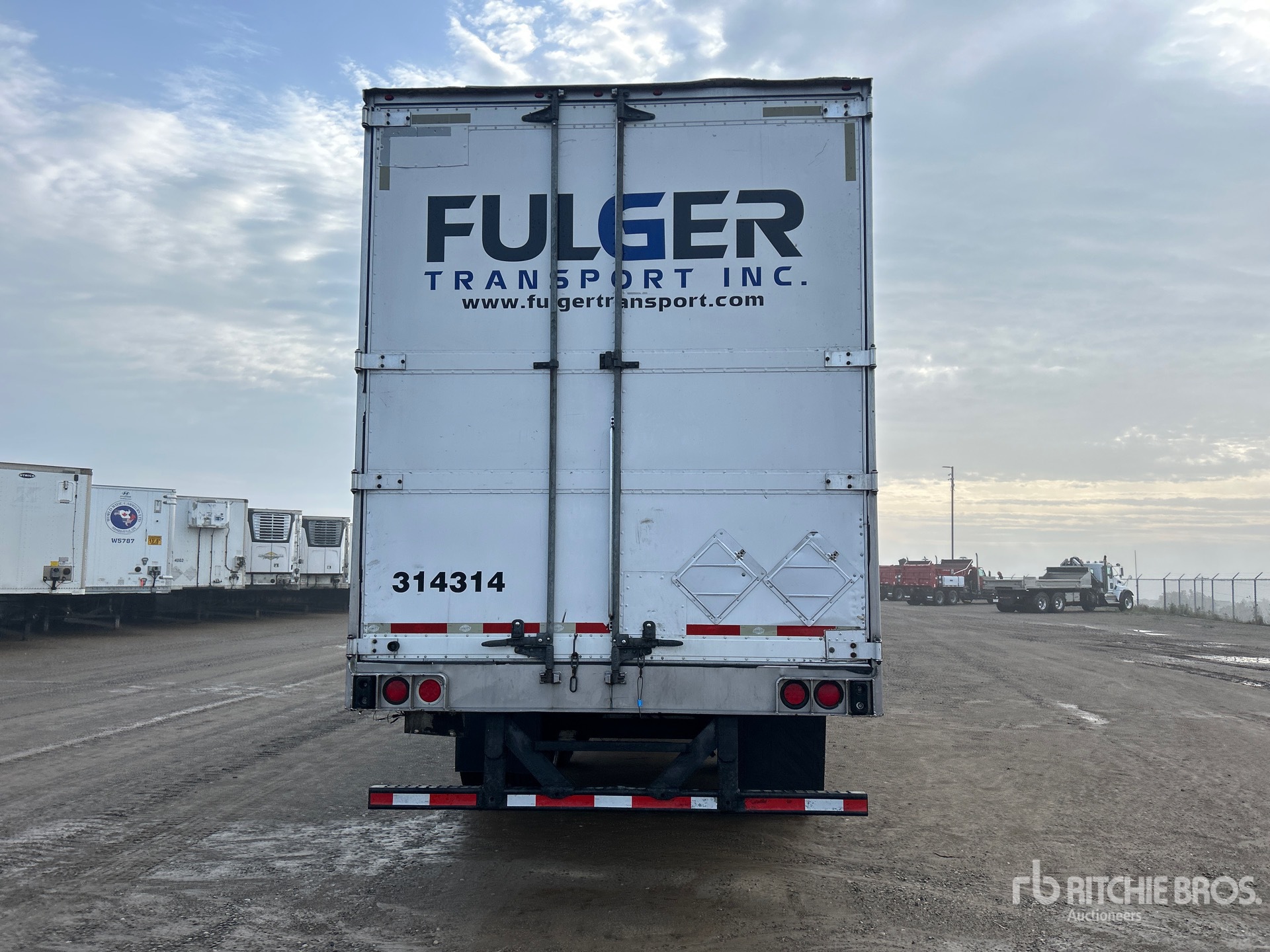 2014 Utility 53 FT T/A