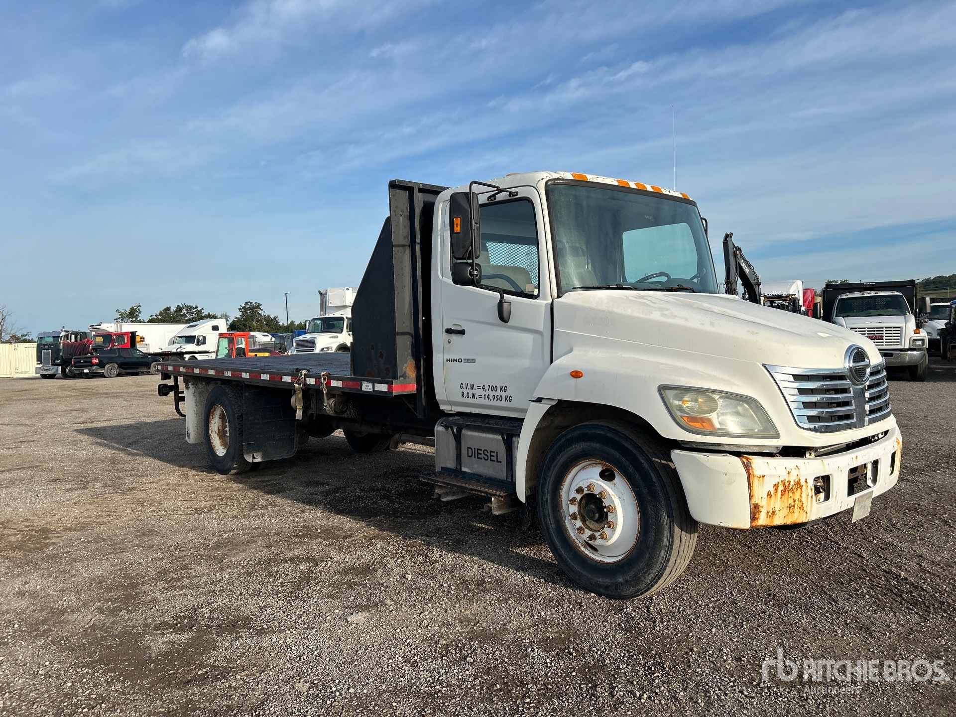 2007 Hino 338