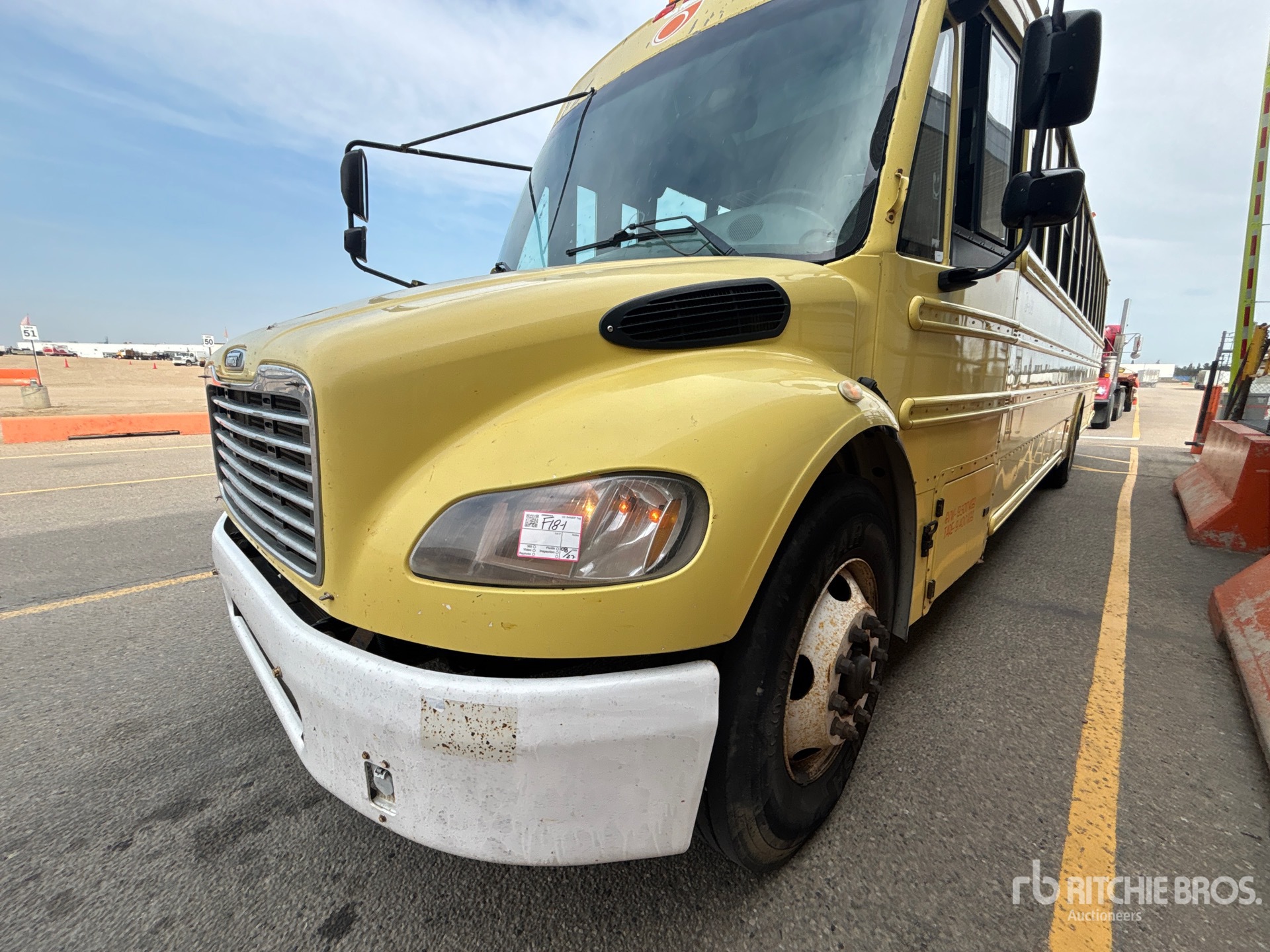 2014 Freightliner B2