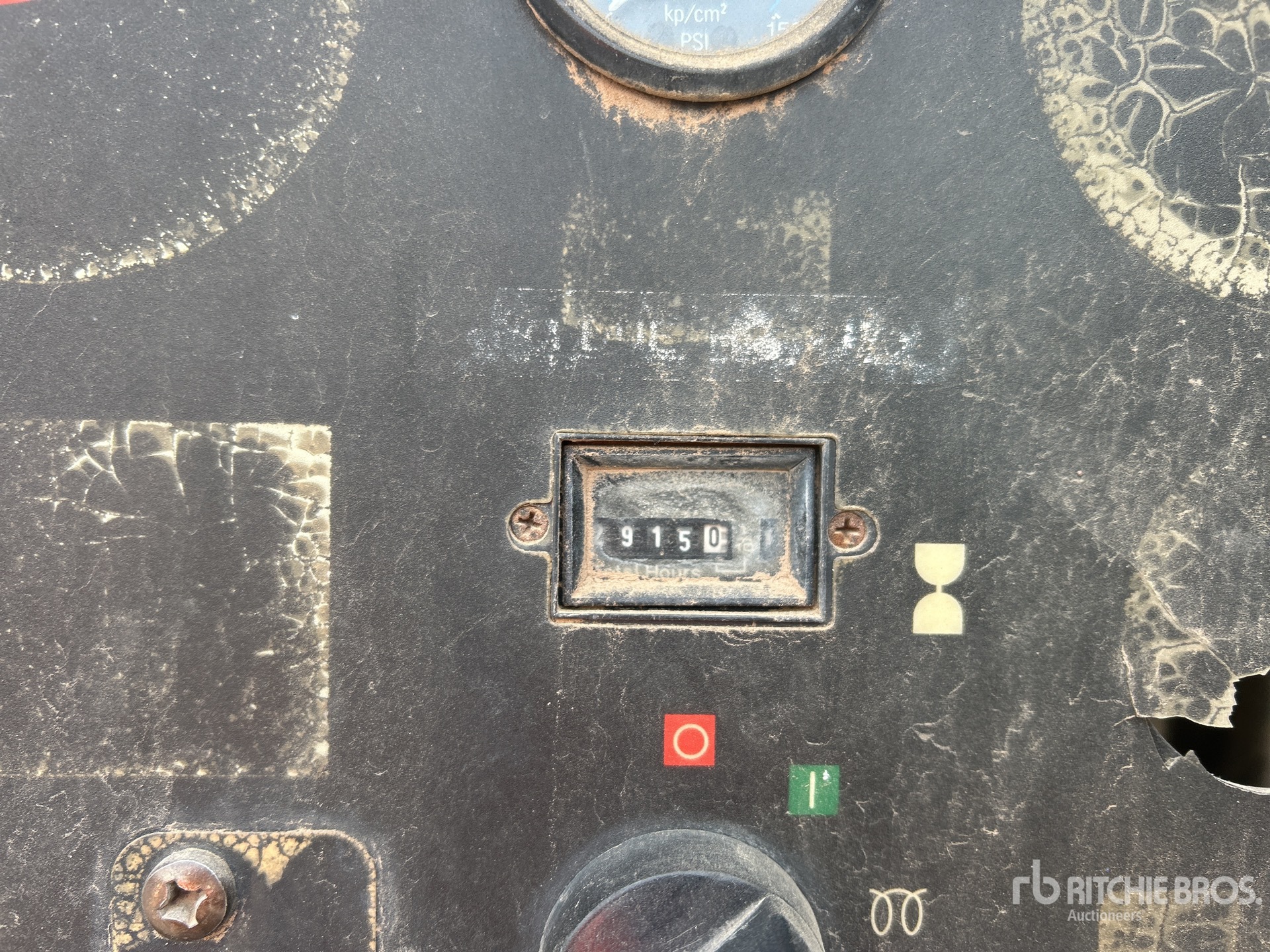 General Appearance with Hour Meter / Odometer