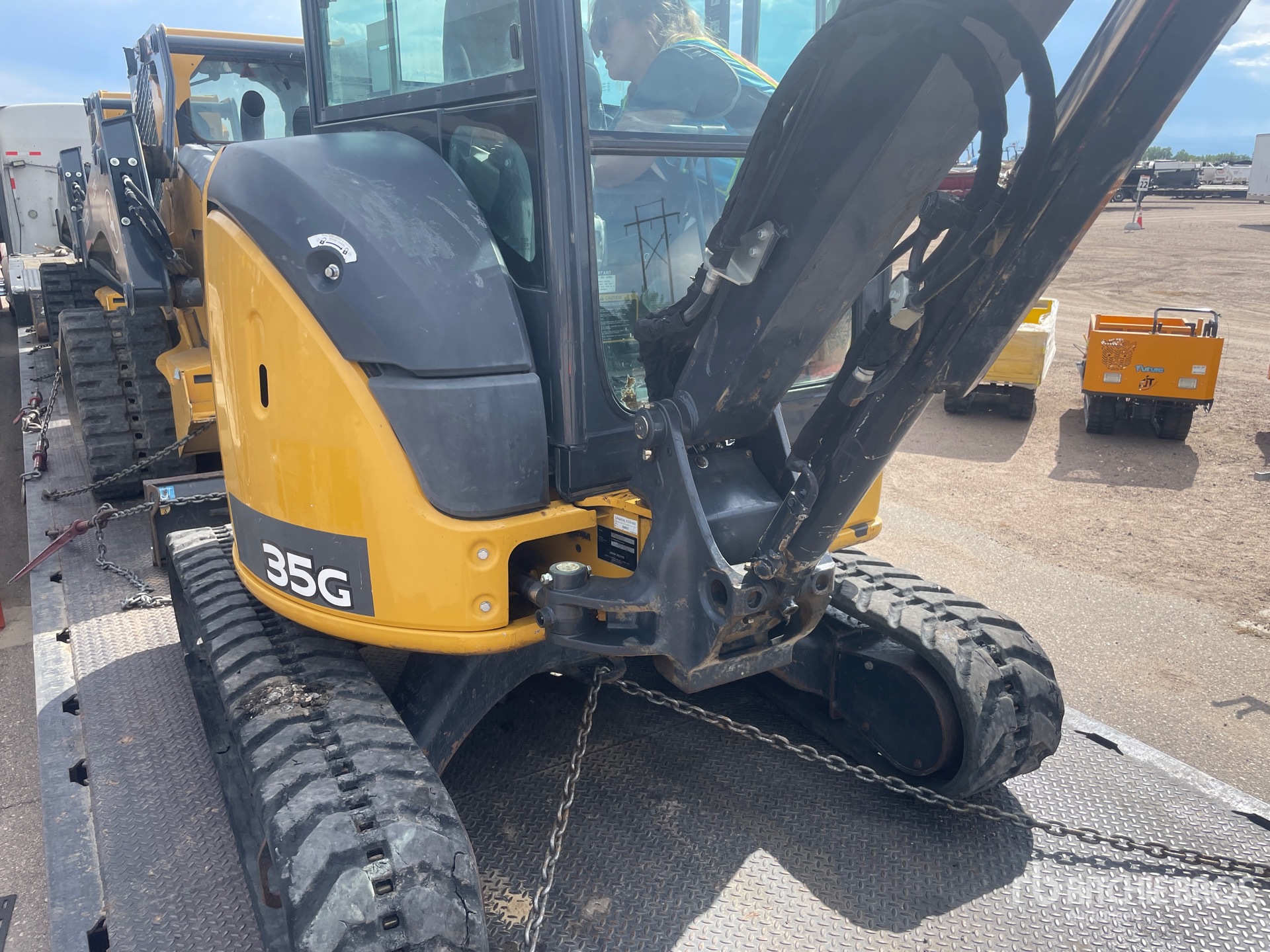 2020 John Deere 35G