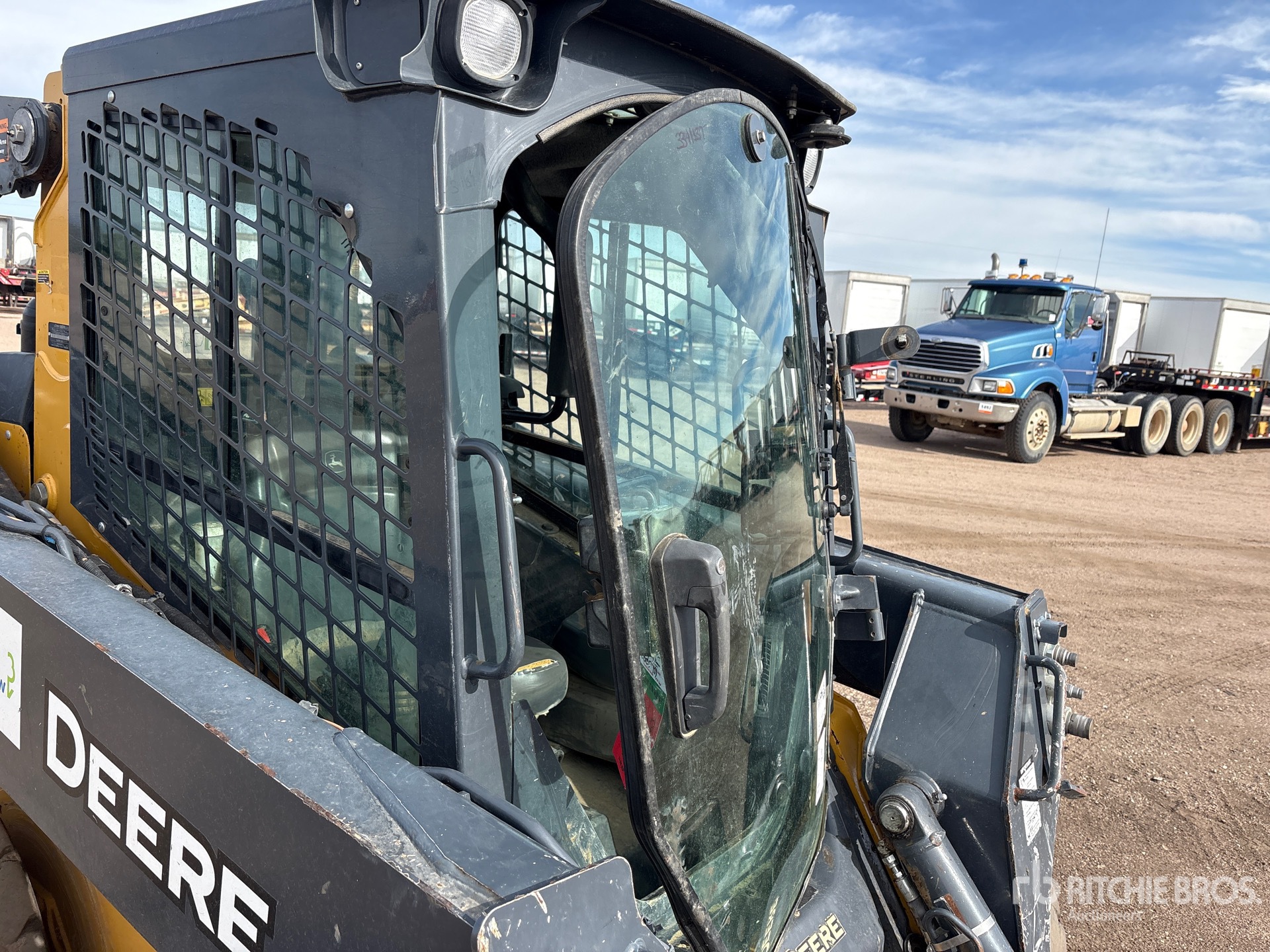 2021 John Deere 324G