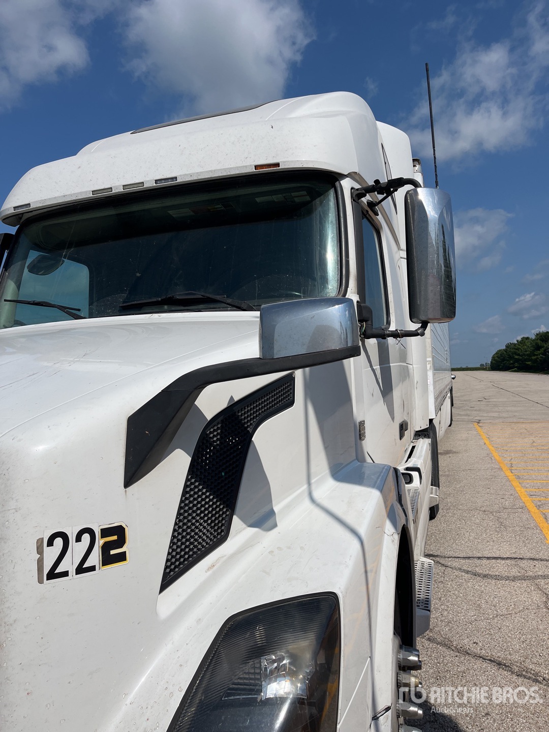 Photo of 2015 Volvo VNL