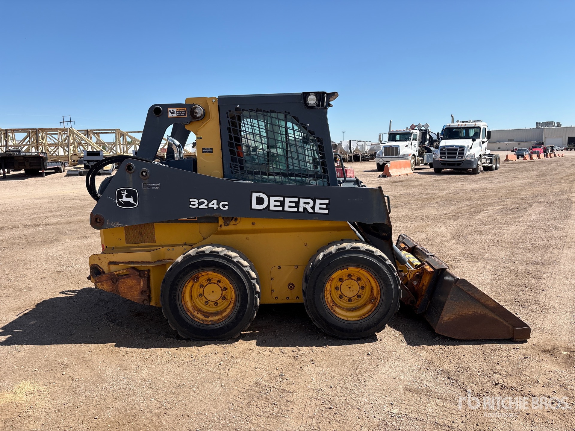 2018 John Deere 324G