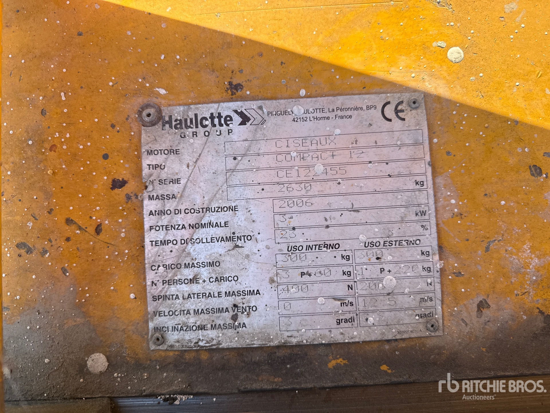 2006 Haulotte COMPACT12