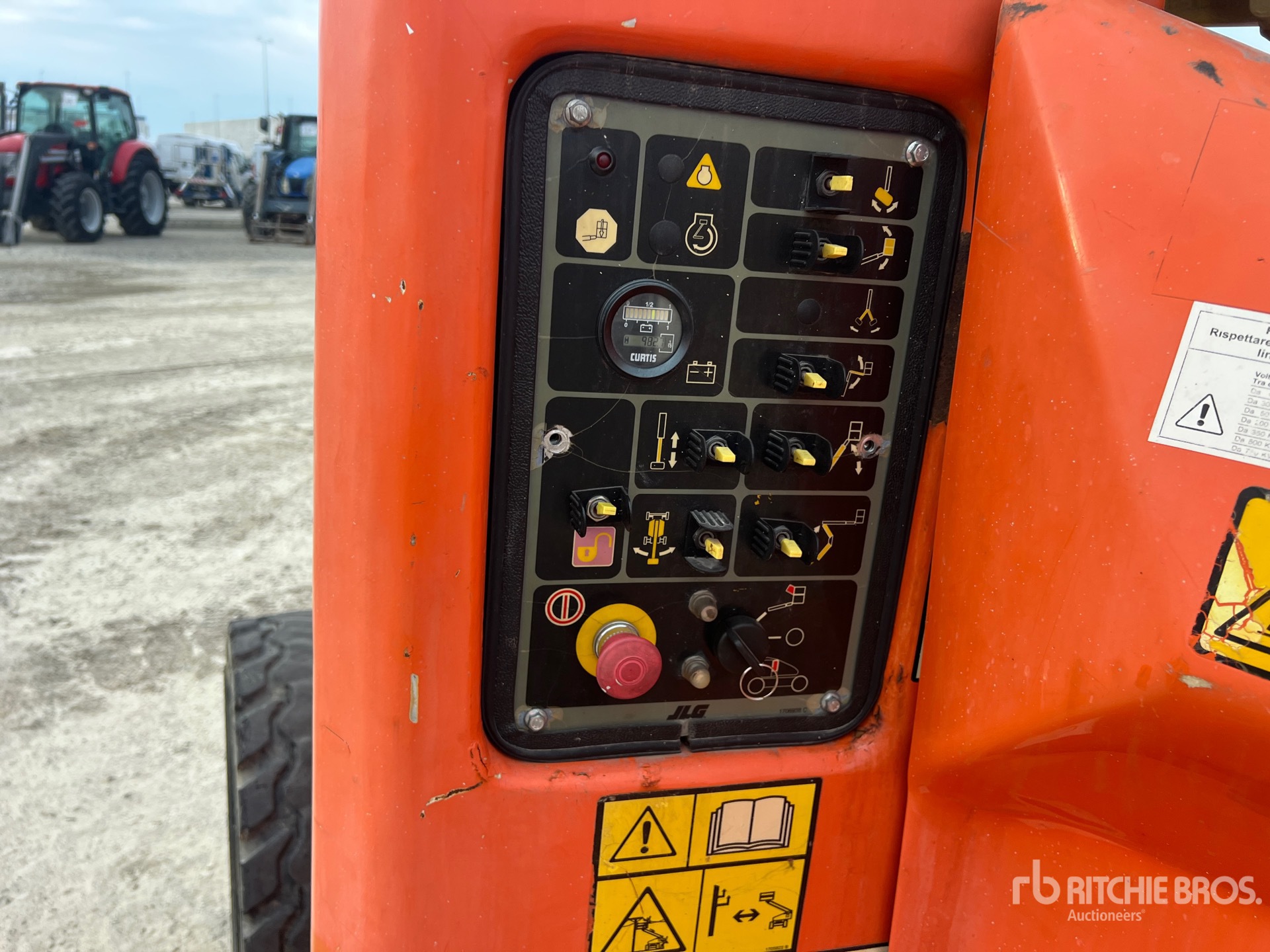 2008 JLG E450AJ