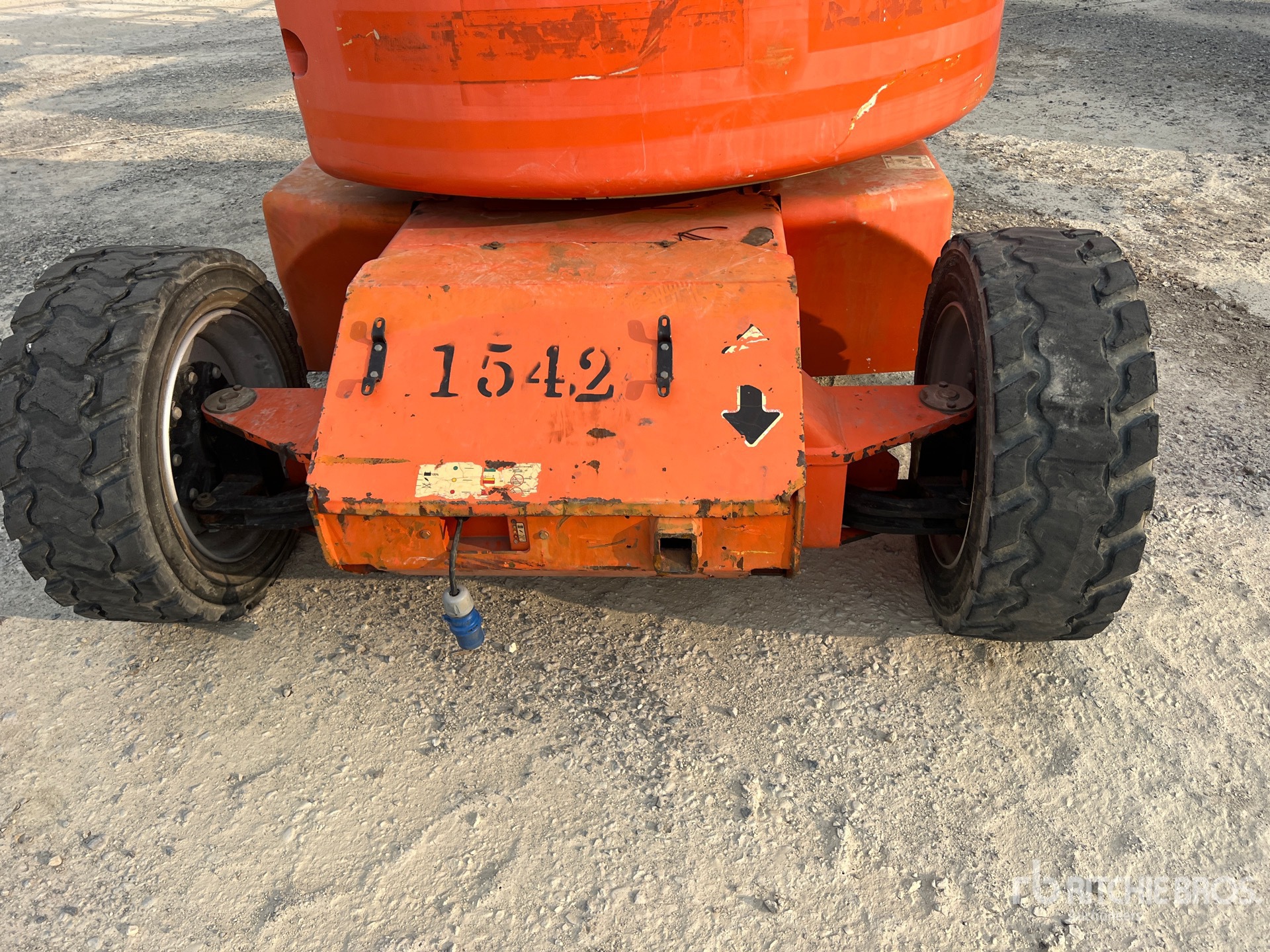 2008 JLG E450AJ
