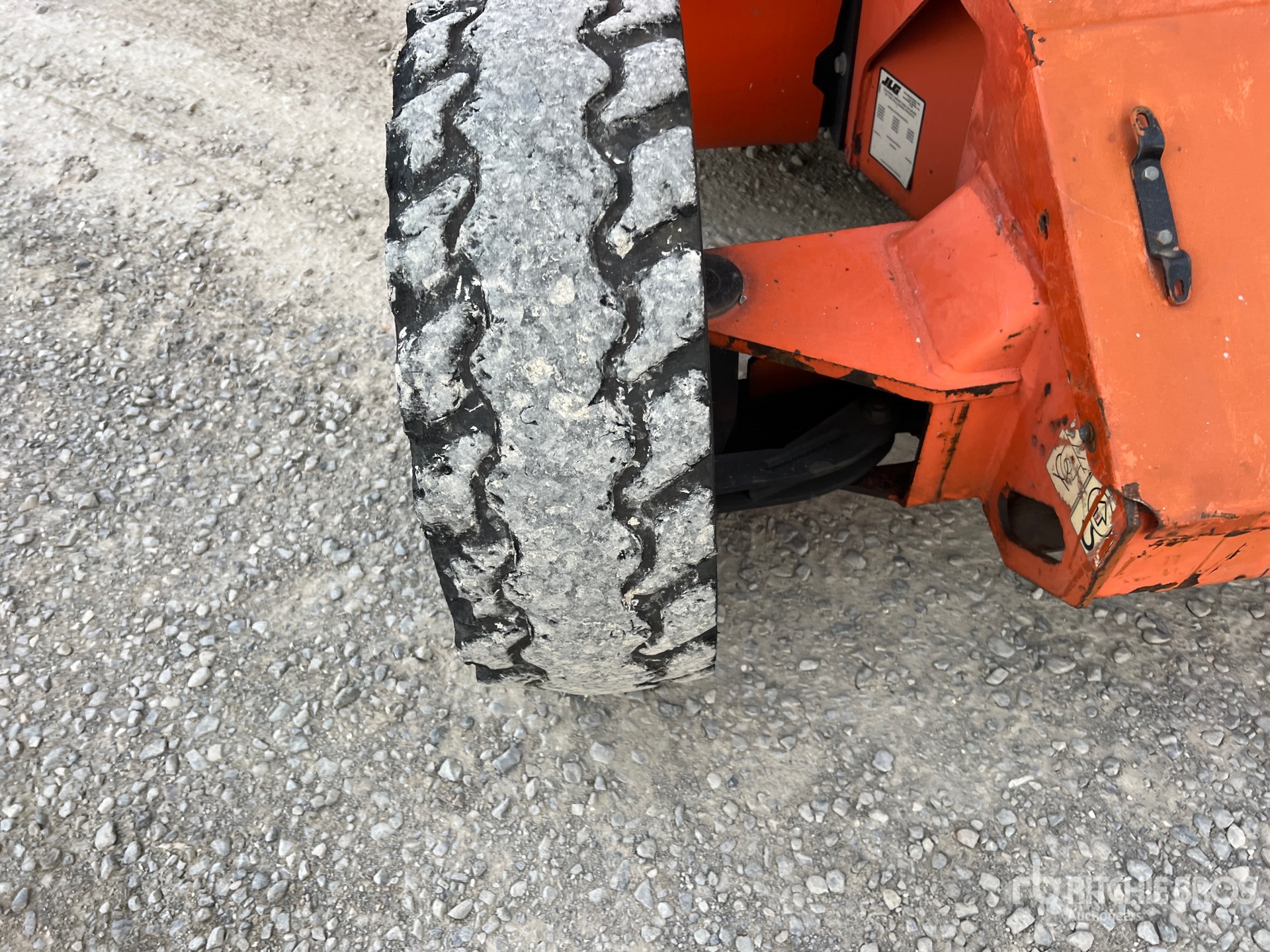 2008 JLG E450AJ