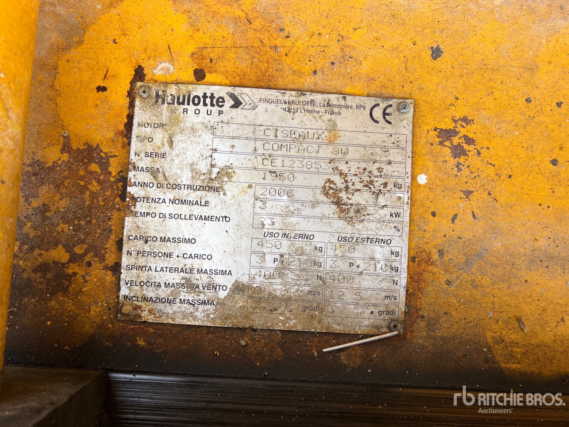 2006 Haulotte COMPACT 8W