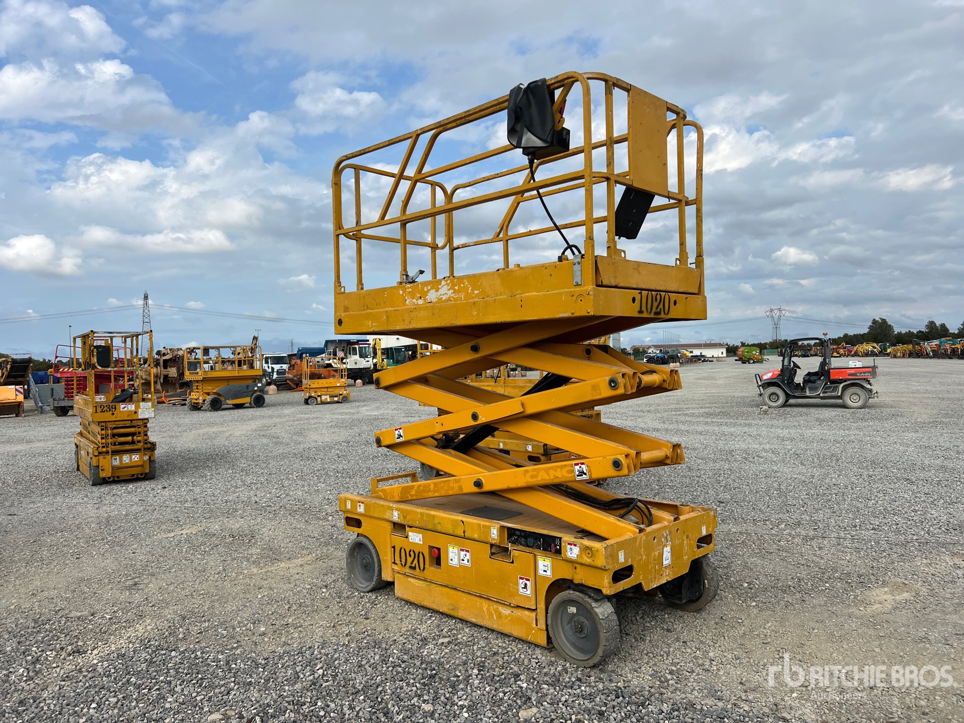 Photo of 2006 Haulotte COMPACT 8W