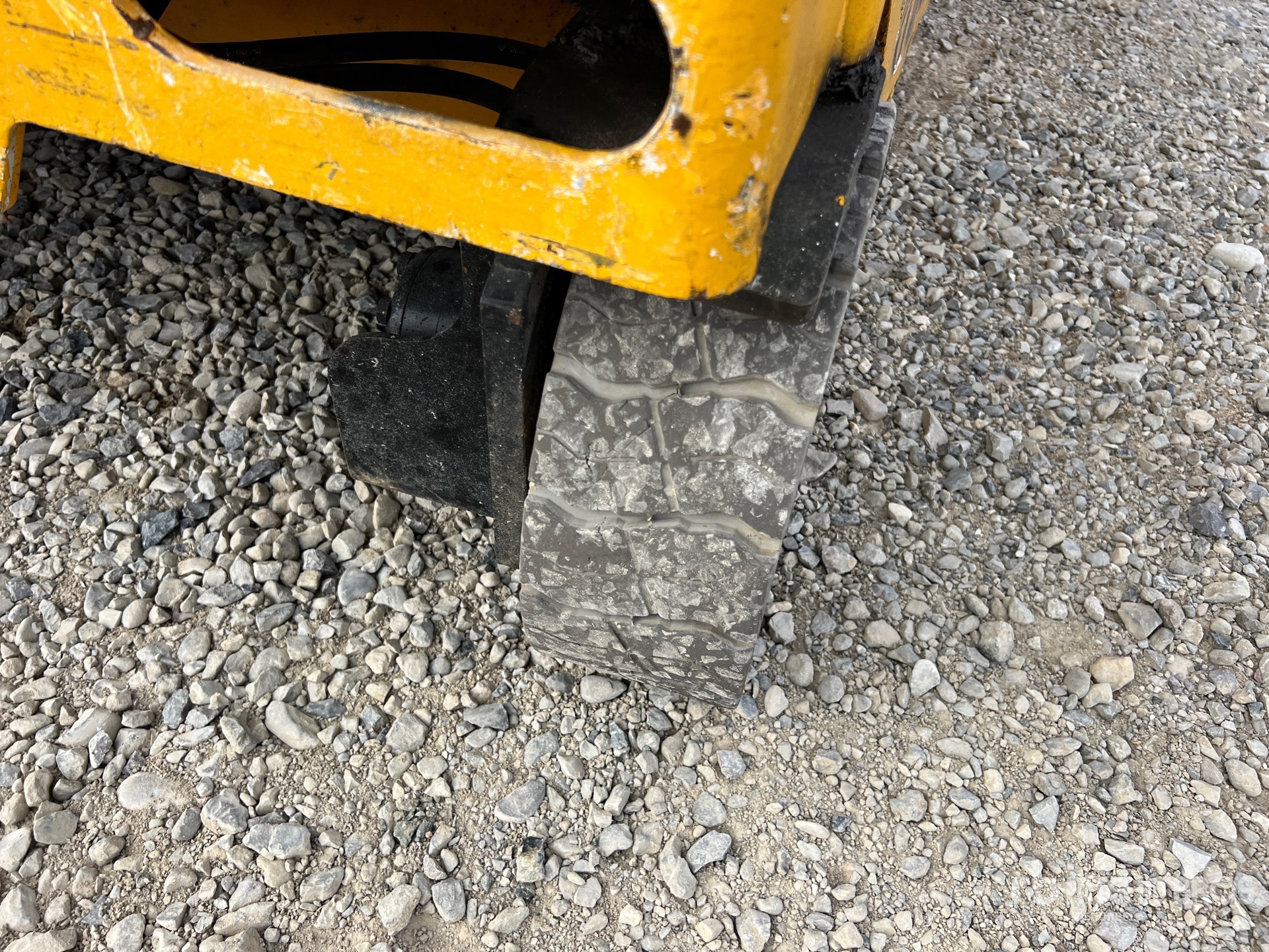 2006 Haulotte COMPACT 8W