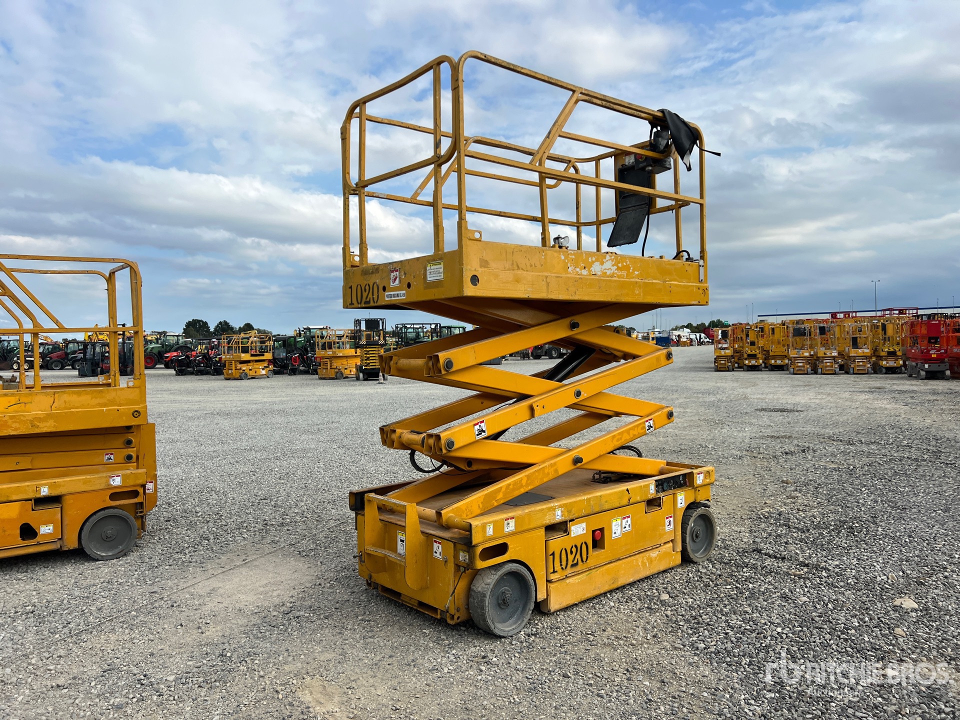 2006 Haulotte COMPACT 8W