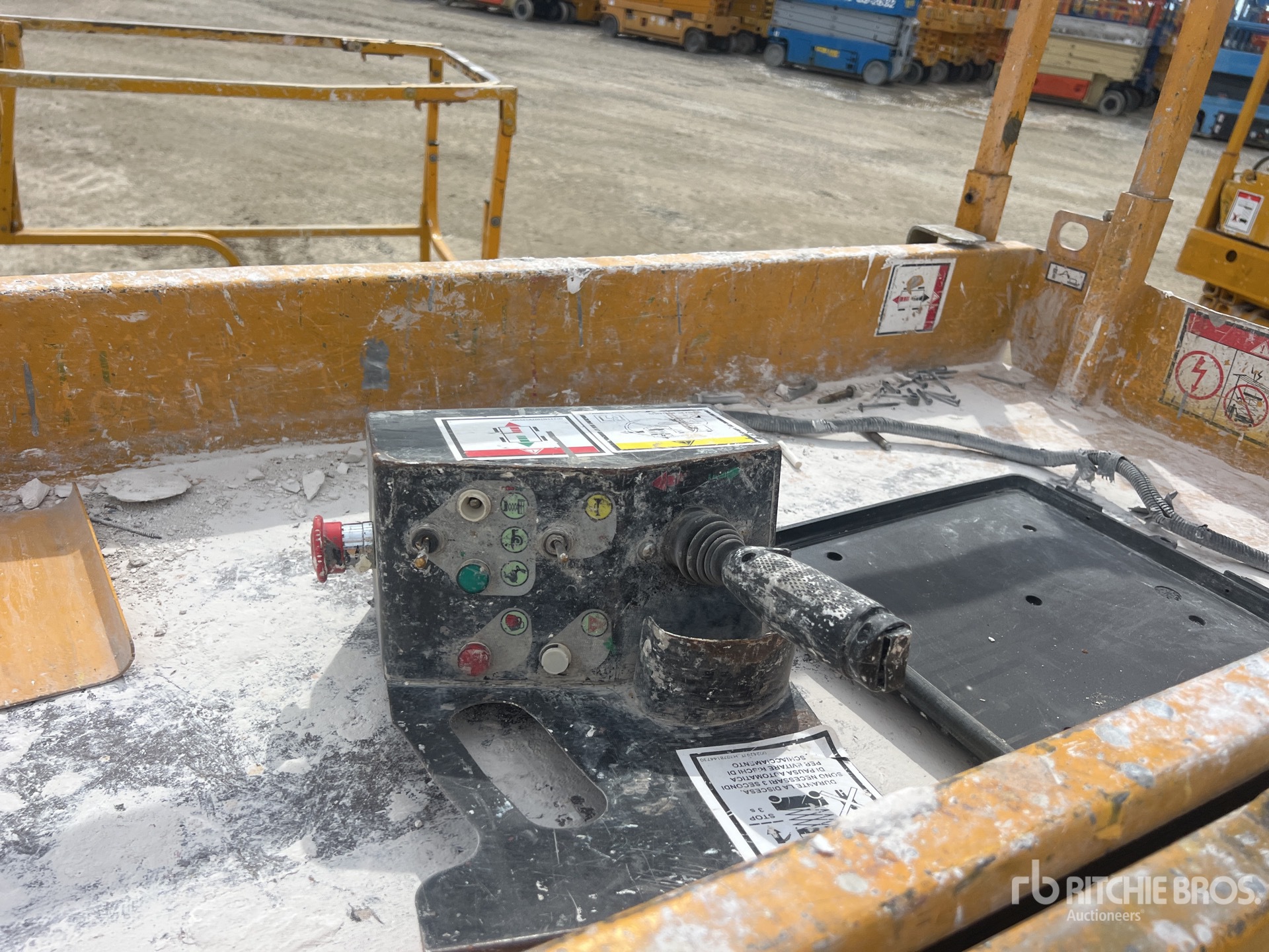 2007 Haulotte COMPACT 10N