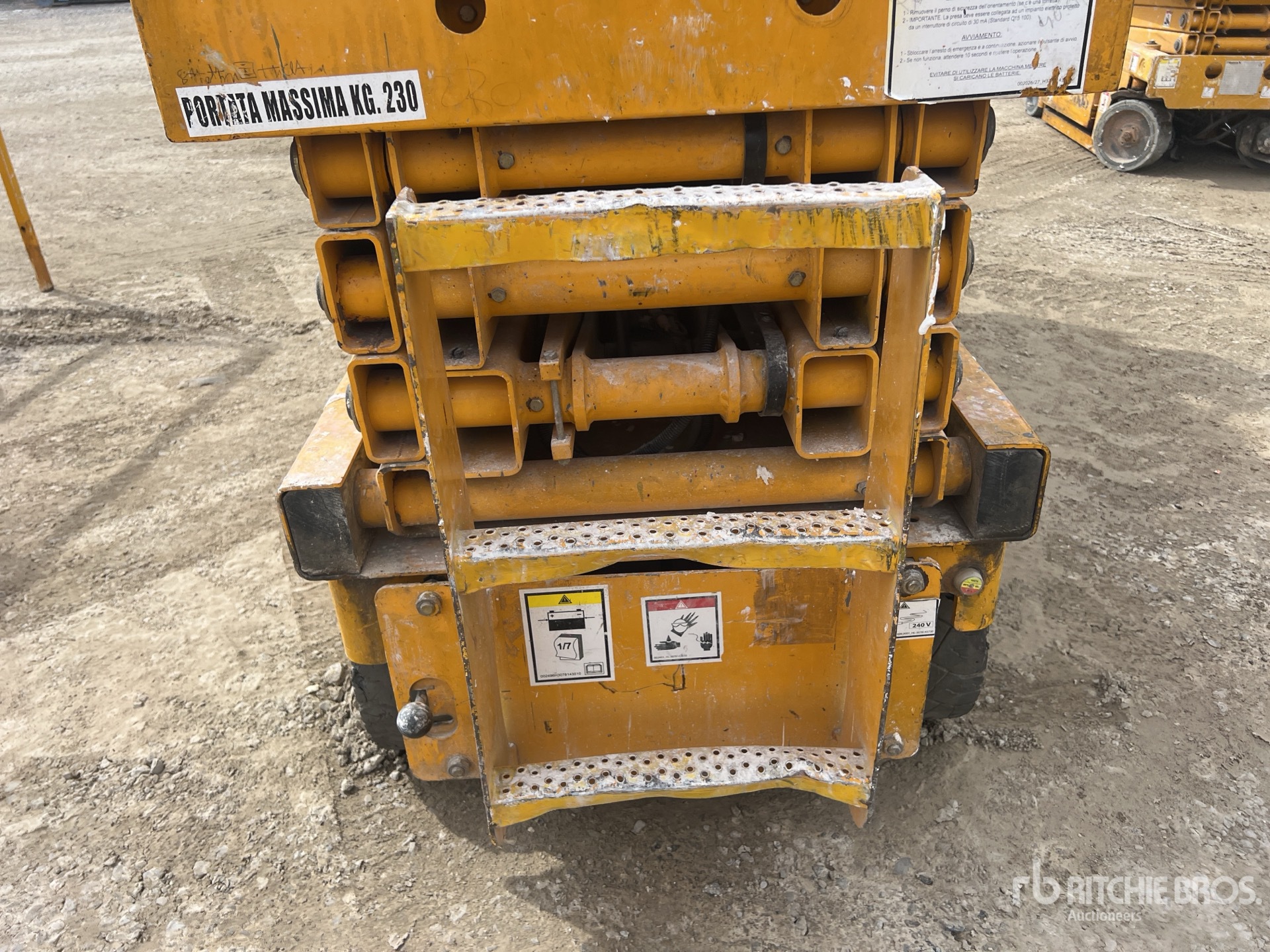 2007 Haulotte COMPACT 10N