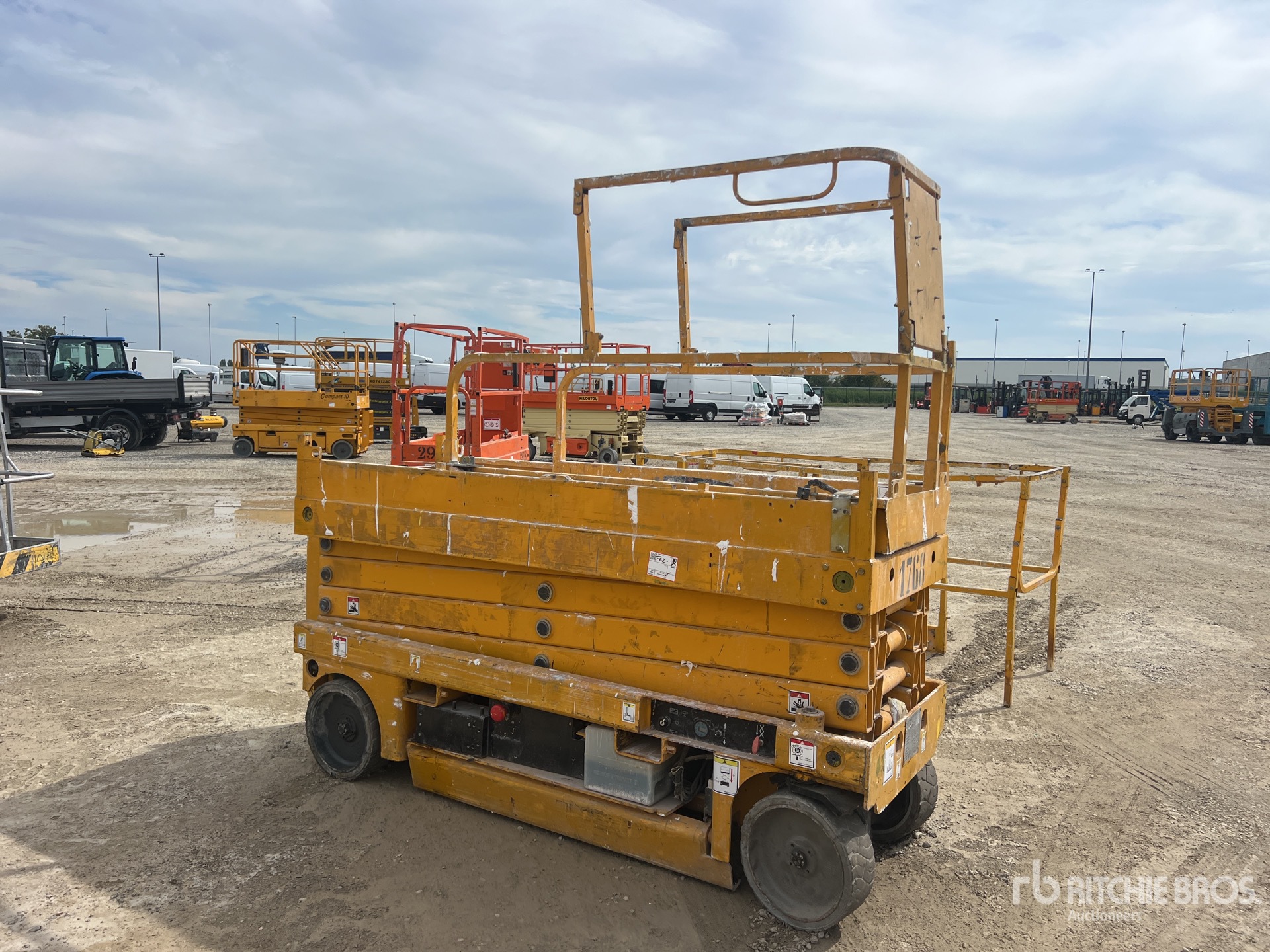 2007 Haulotte COMPACT 10N