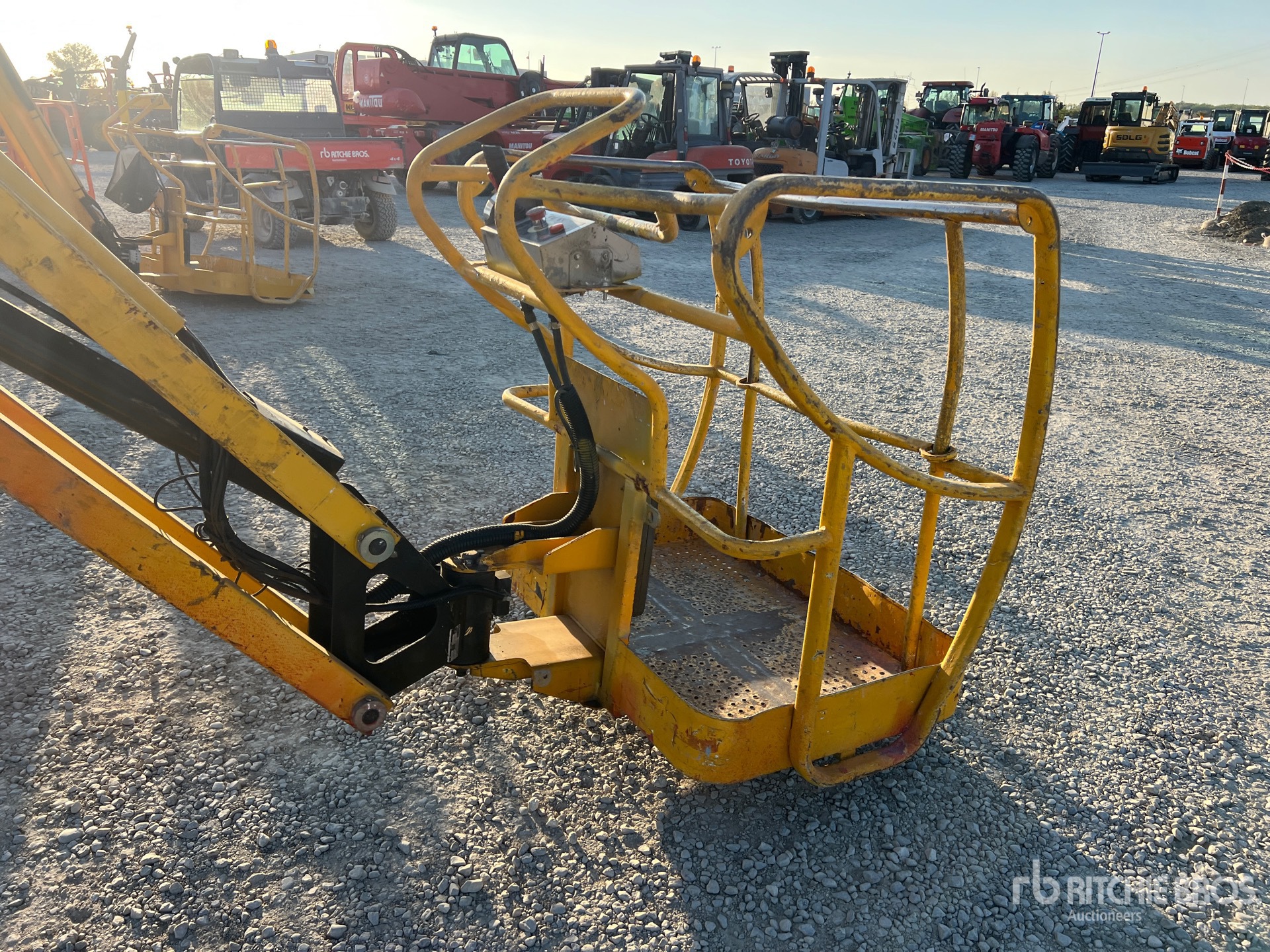 2009 Haulotte HA15IP